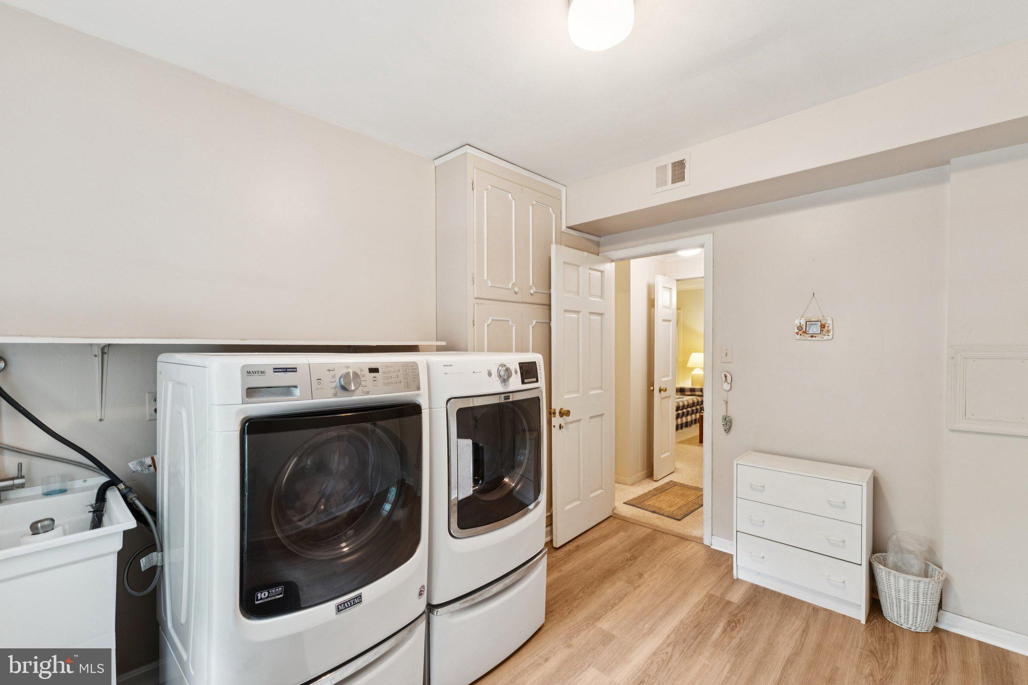 RIVER FALLS - Residential