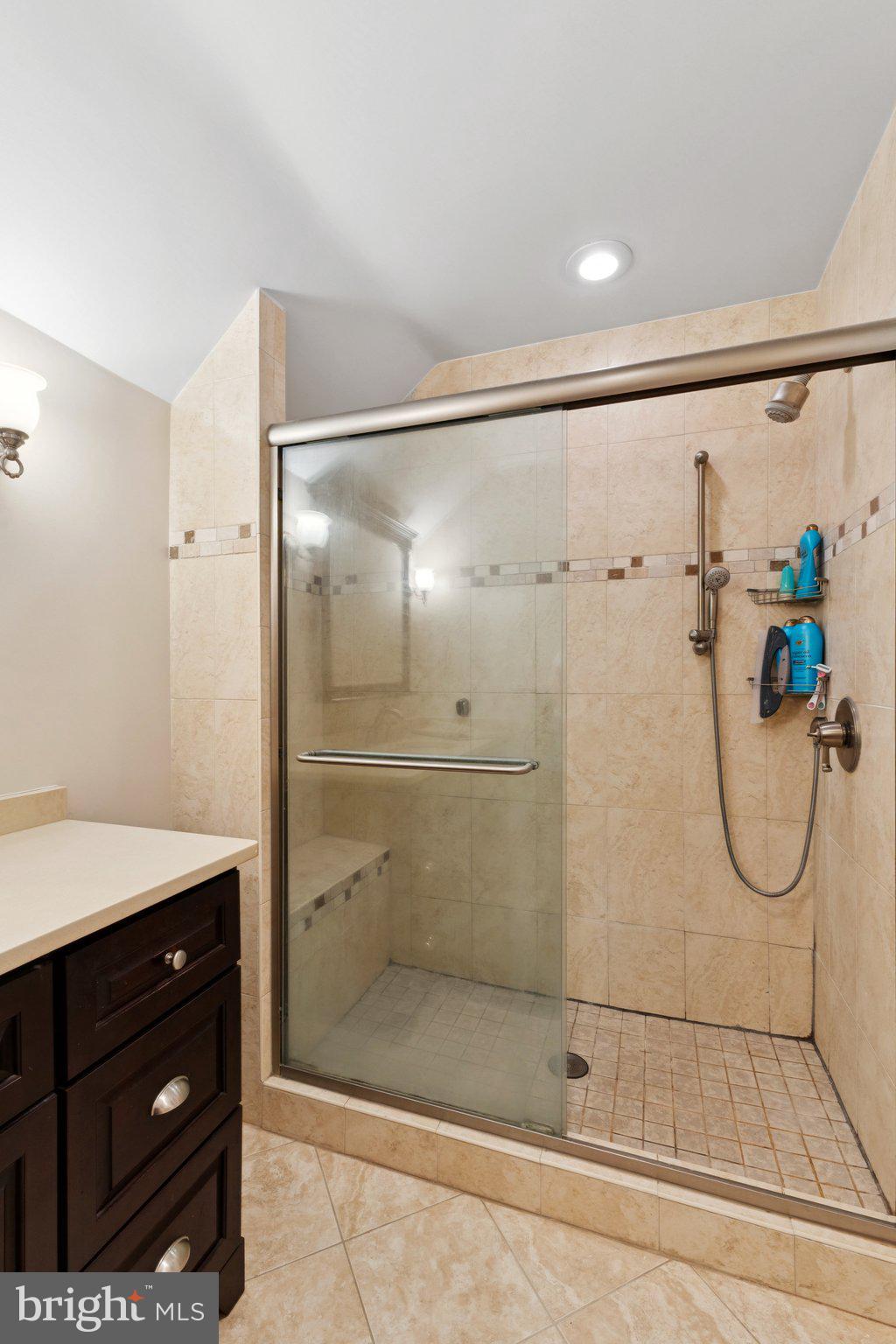 RIVER FALLS - Residential