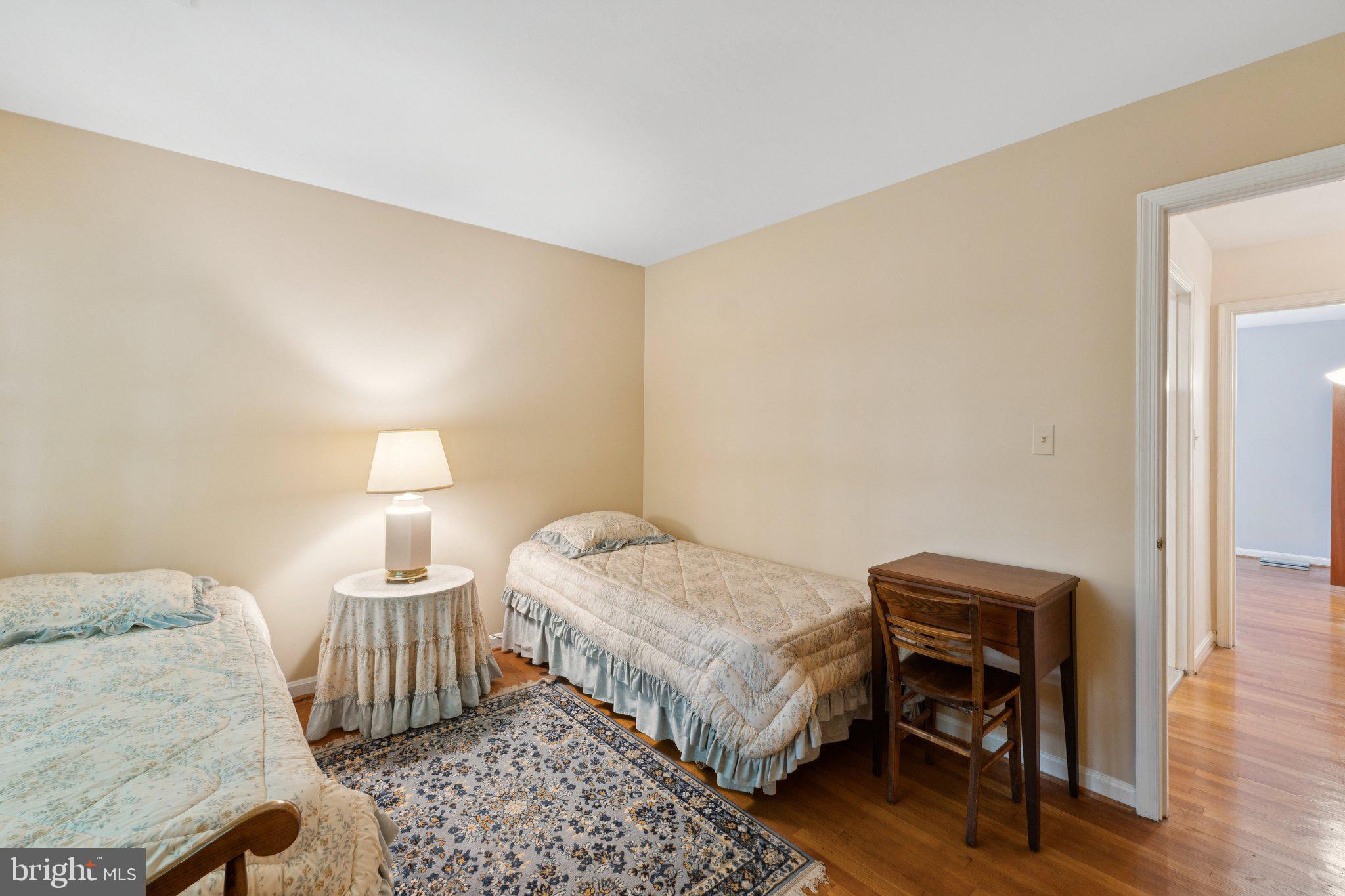 RIVER FALLS - Residential