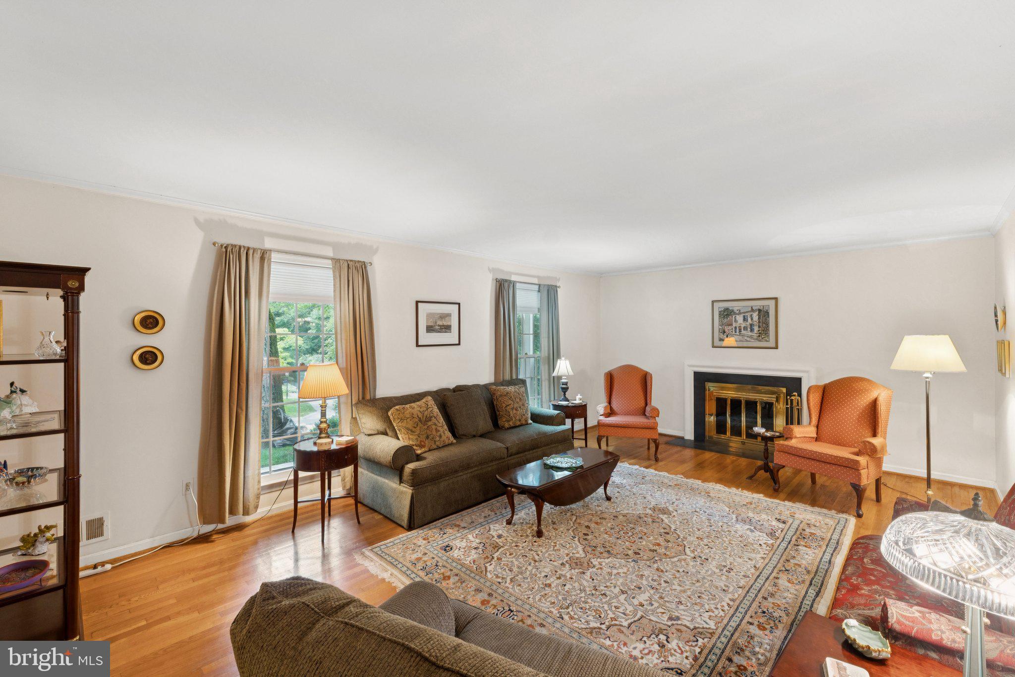 RIVER FALLS - Residential