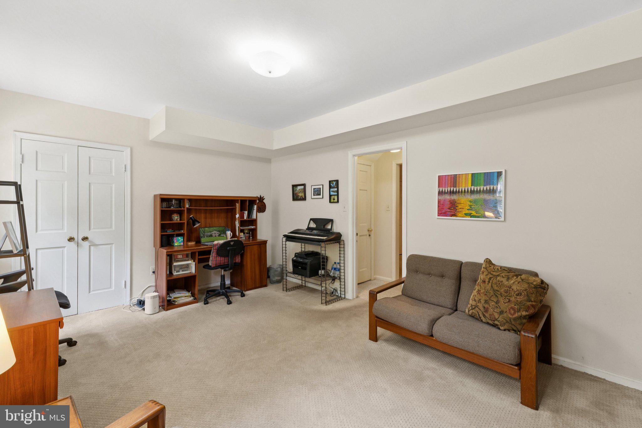 RIVER FALLS - Residential