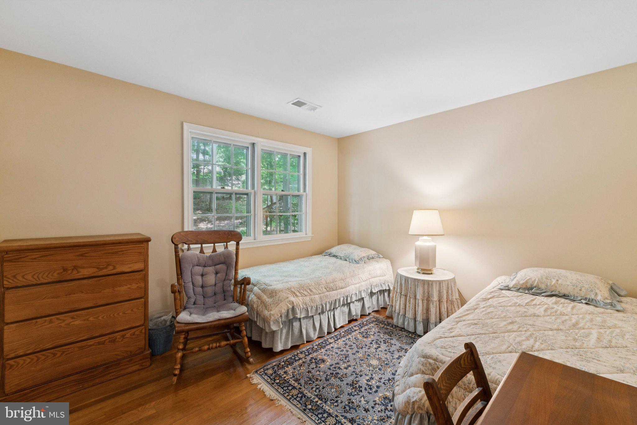 RIVER FALLS - Residential