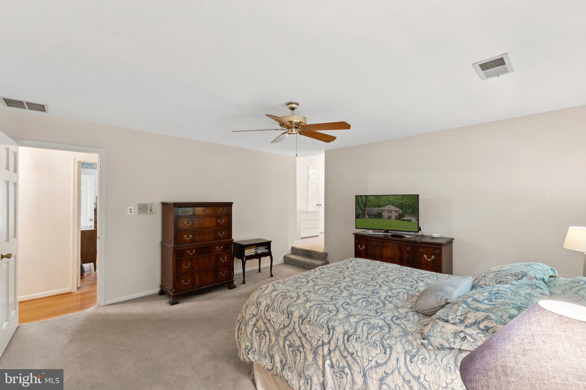 RIVER FALLS - Residential