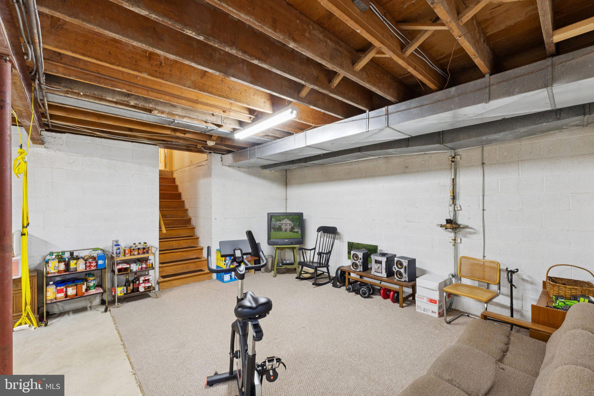 RIVER FALLS - Residential