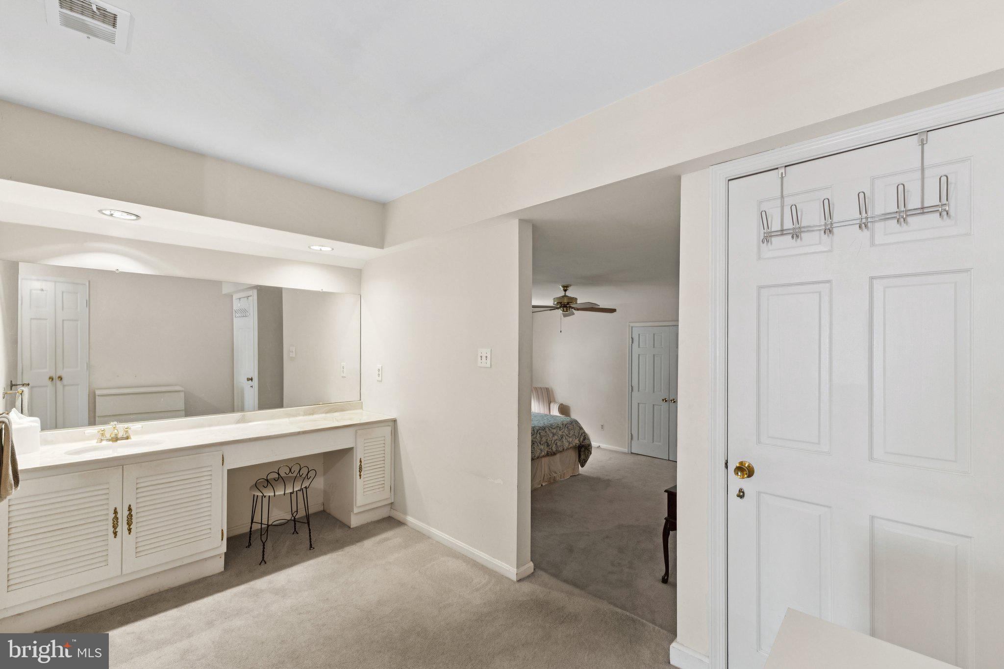 RIVER FALLS - Residential