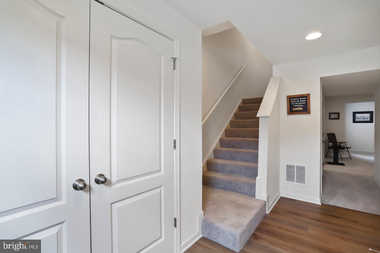 TOWNES AT TATE MANOR - Residential