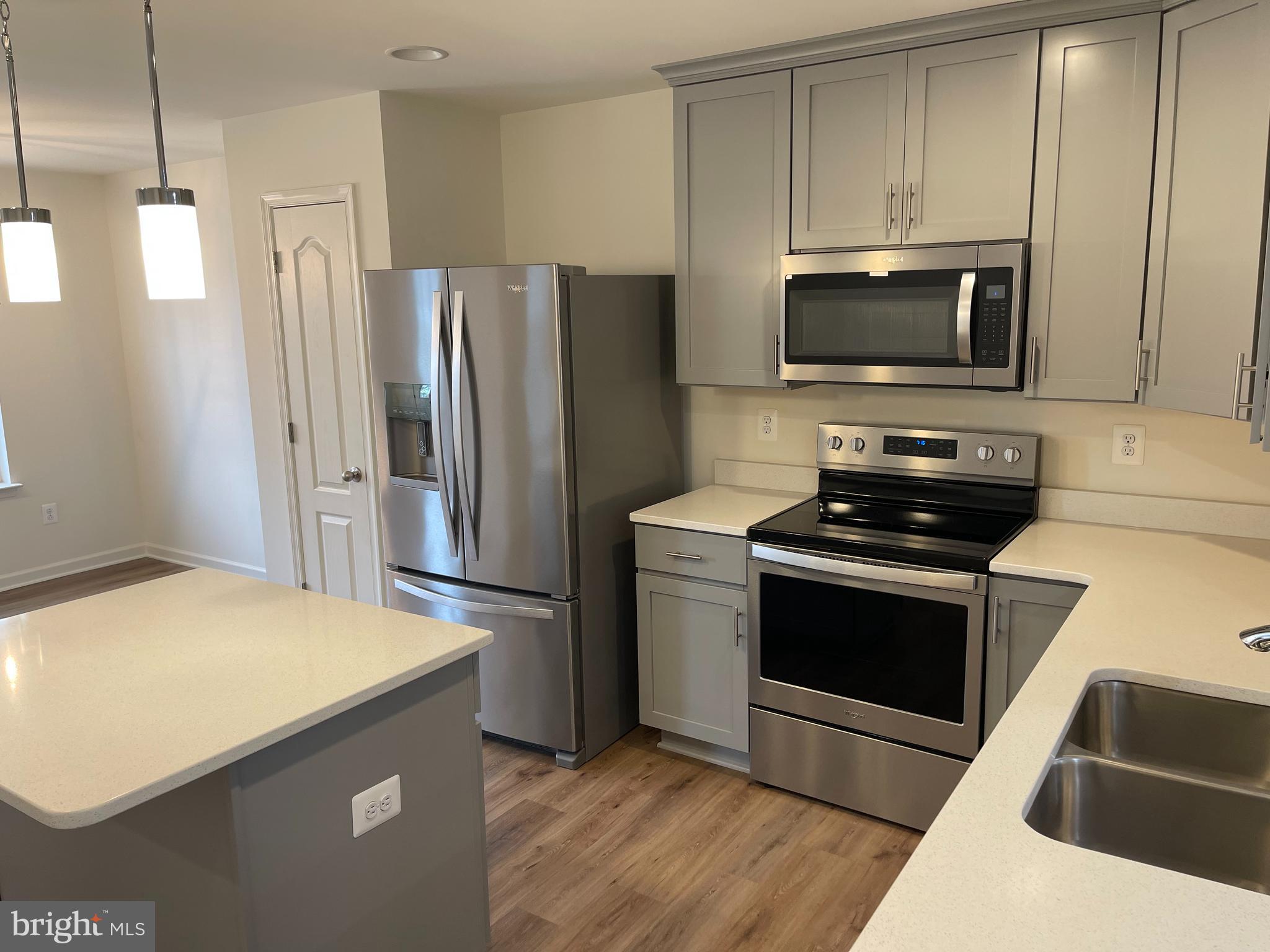 TOWNES AT TATE MANOR - Residential