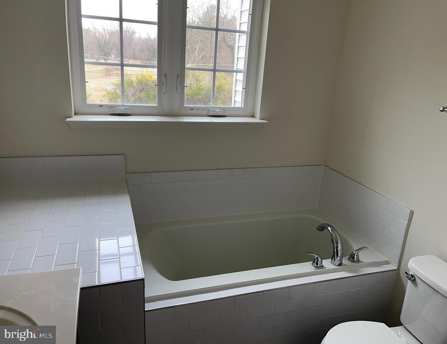 TOWNES AT TATE MANOR - Residential