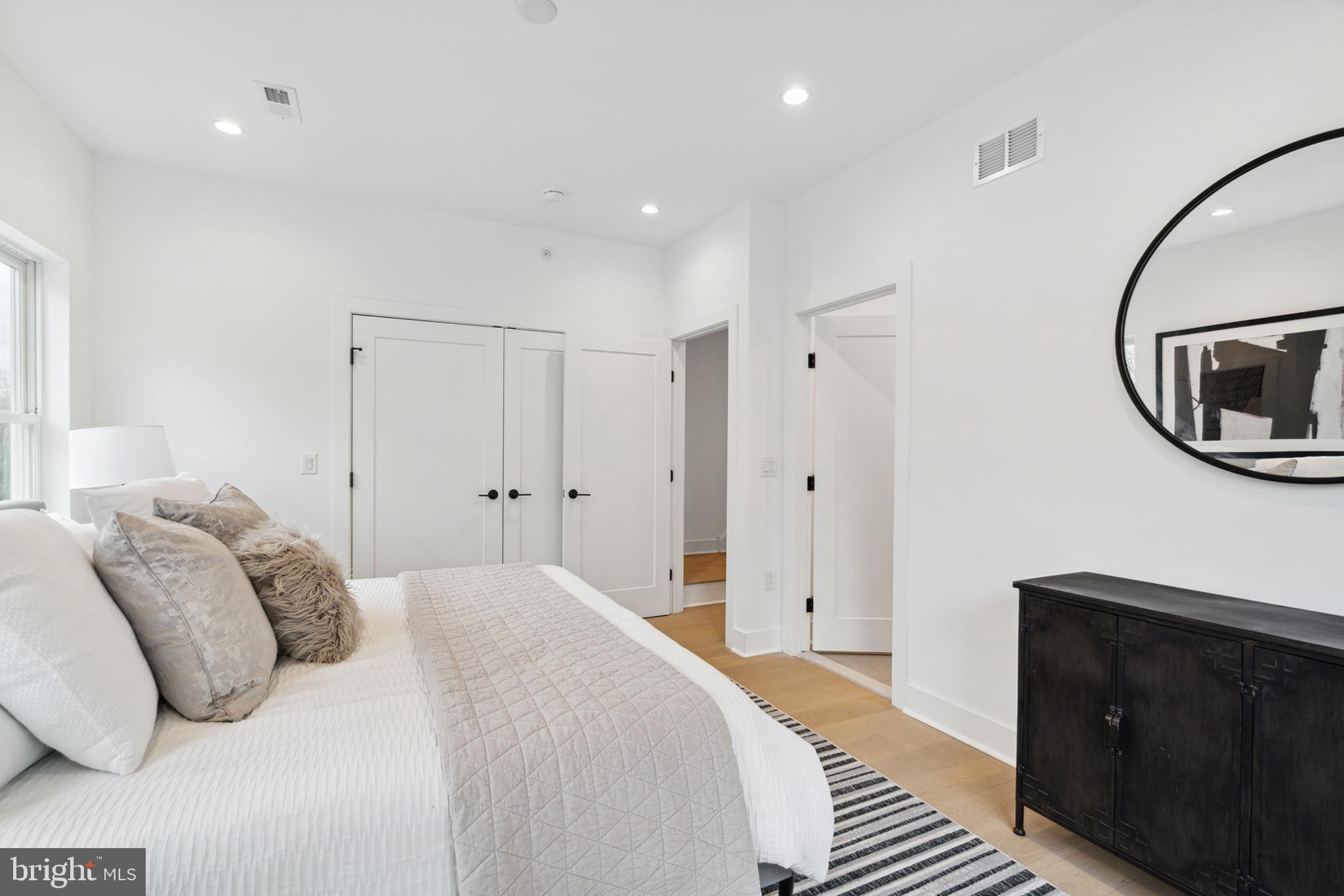 TORRESDALE MANOR - Residential