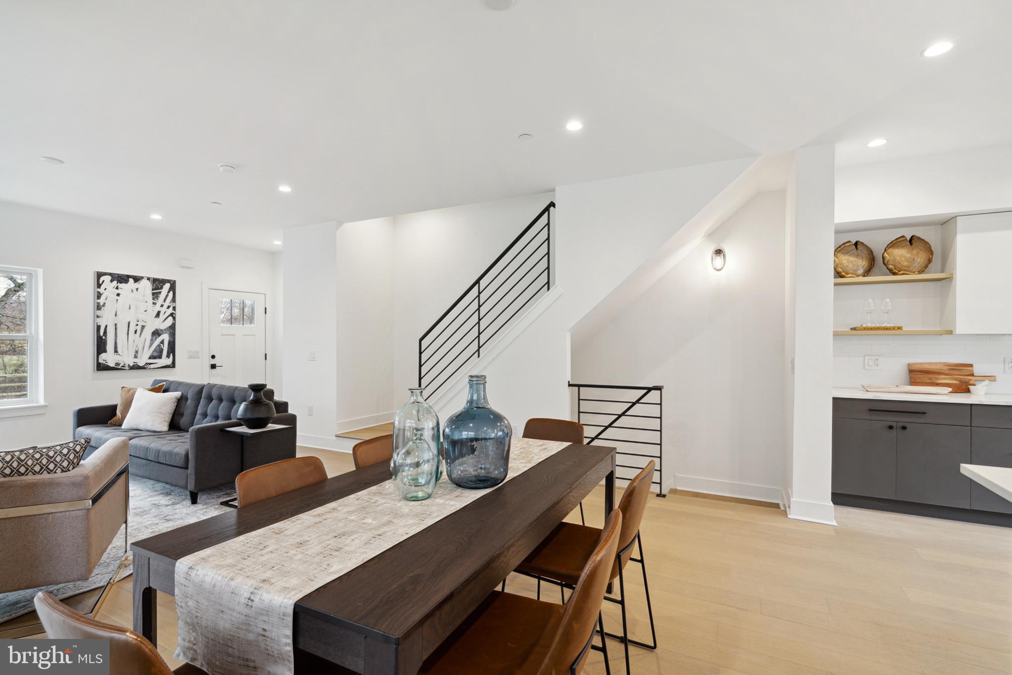TORRESDALE MANOR - Residential