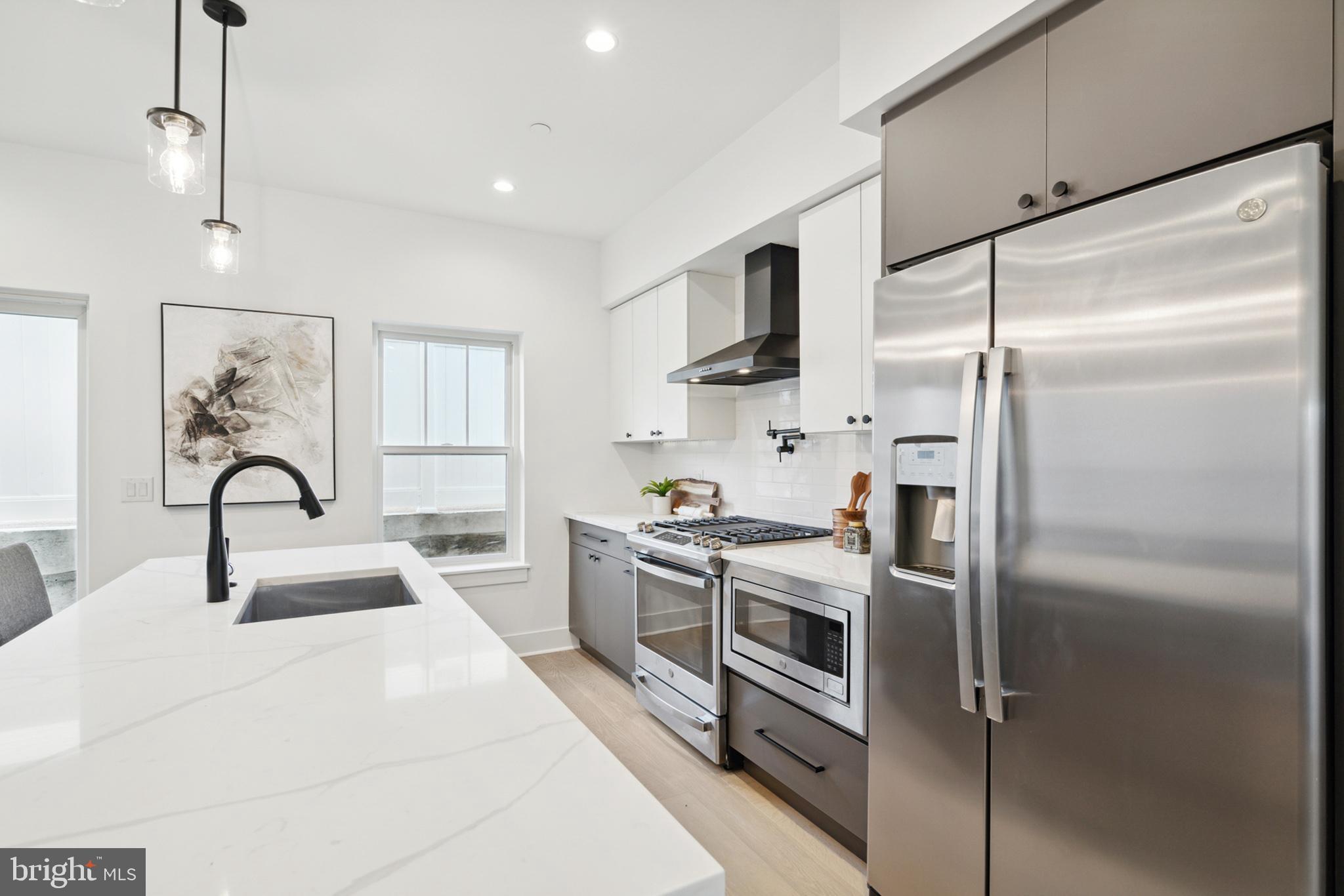 TORRESDALE MANOR - Residential
