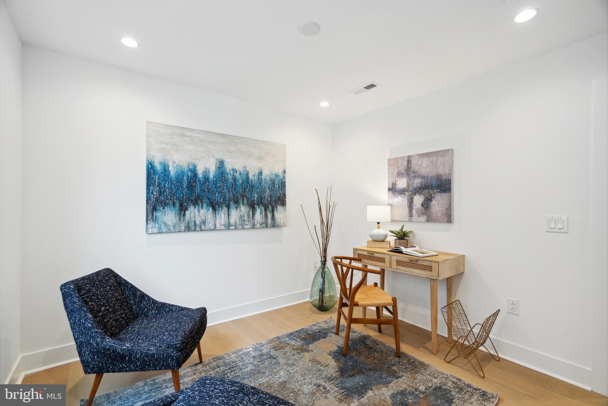 TORRESDALE MANOR - Residential