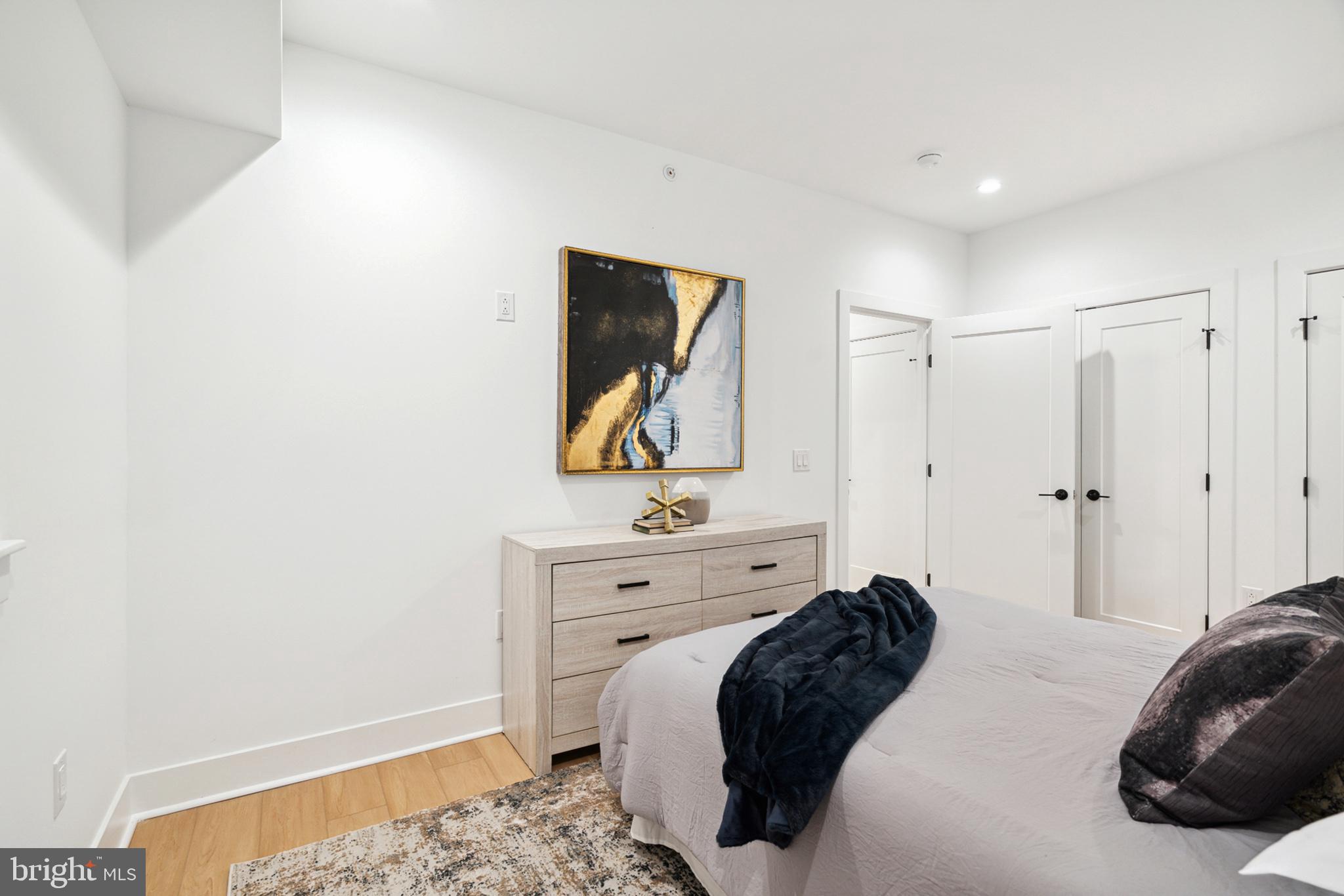 TORRESDALE MANOR - Residential