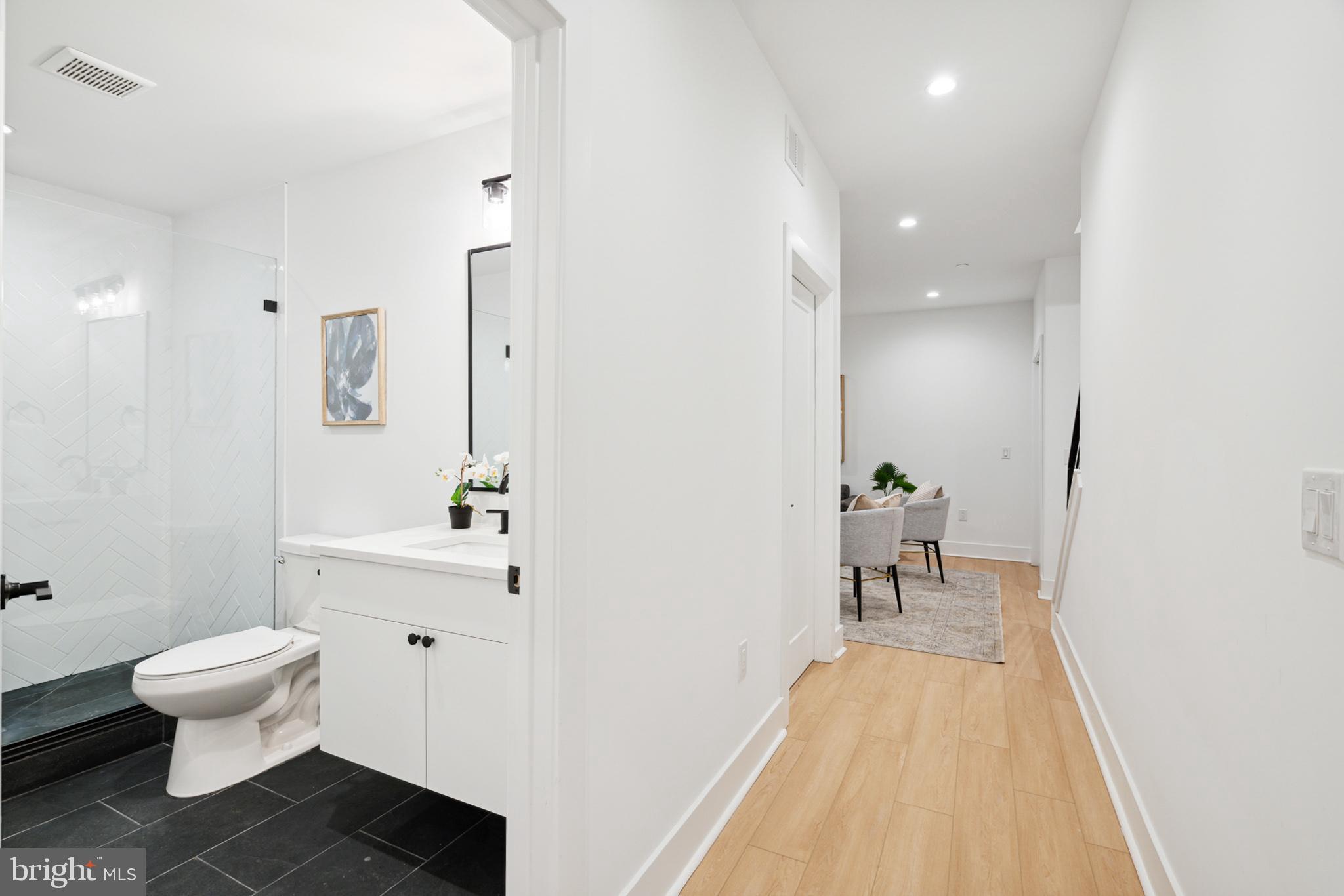 TORRESDALE MANOR - Residential