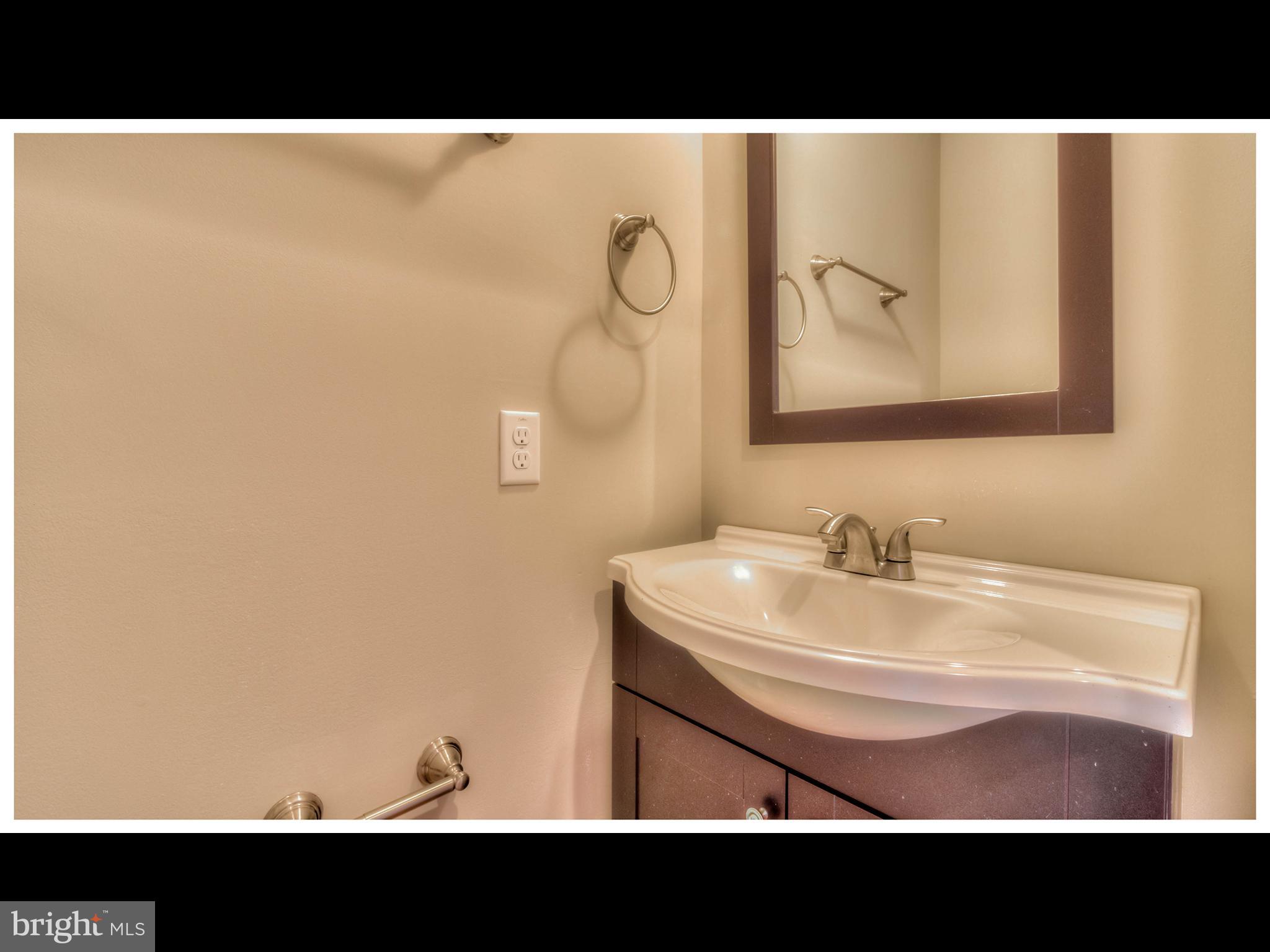 FEDERAL HILL HISTORIC DISTRICT - Residential Lease