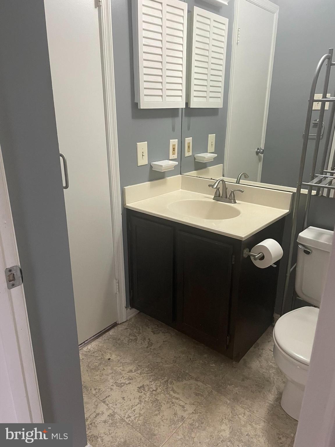 ENFIELD CHASE - Residential