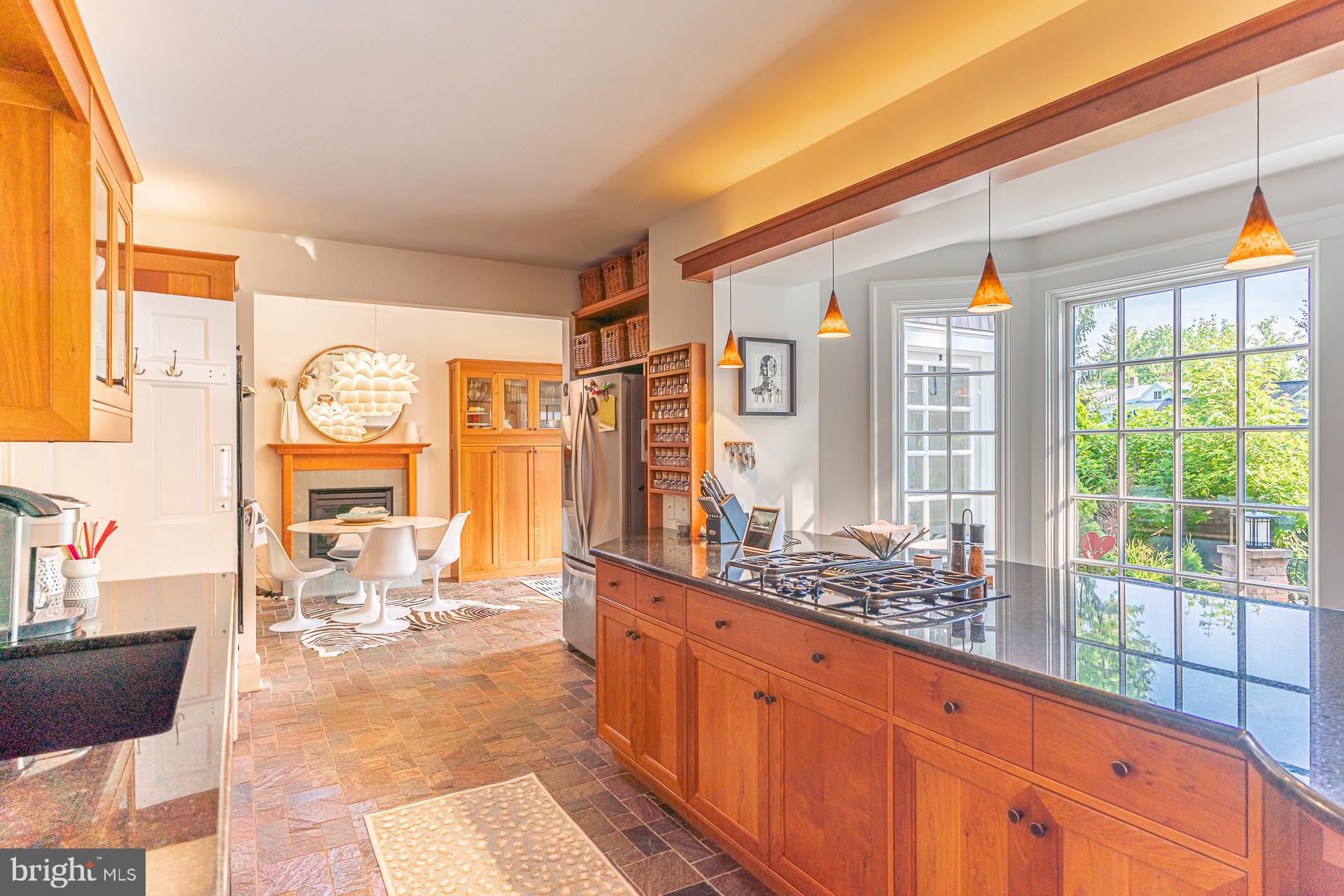 BROADMONT - Residential Lease