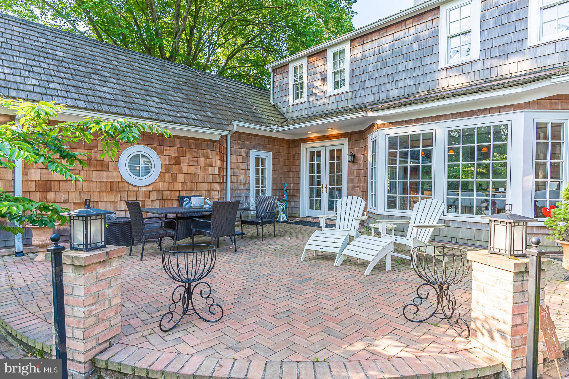 BROADMONT - Residential Lease