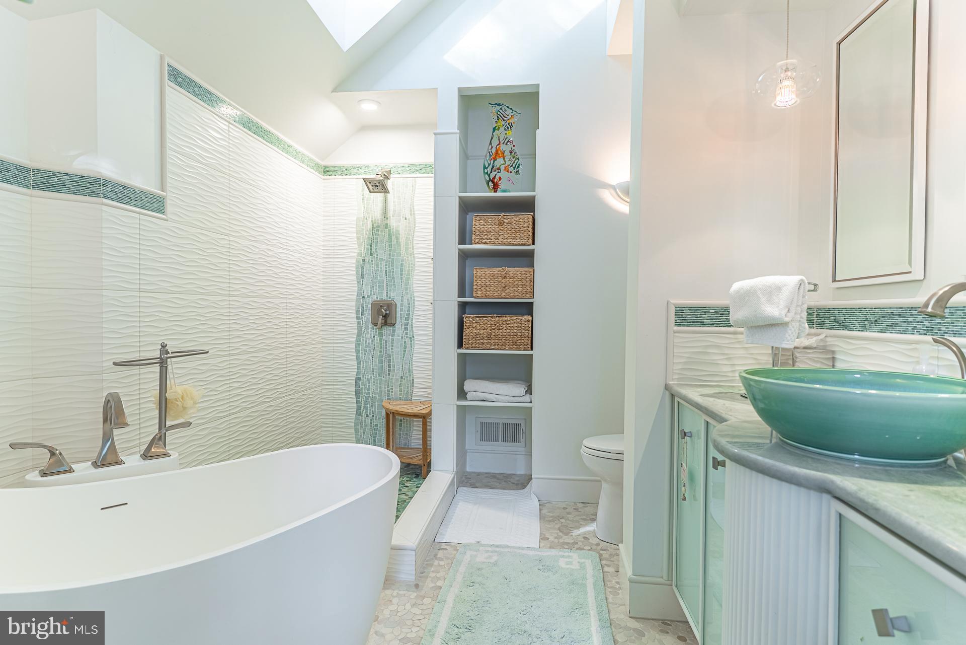 BROADMONT - Residential Lease