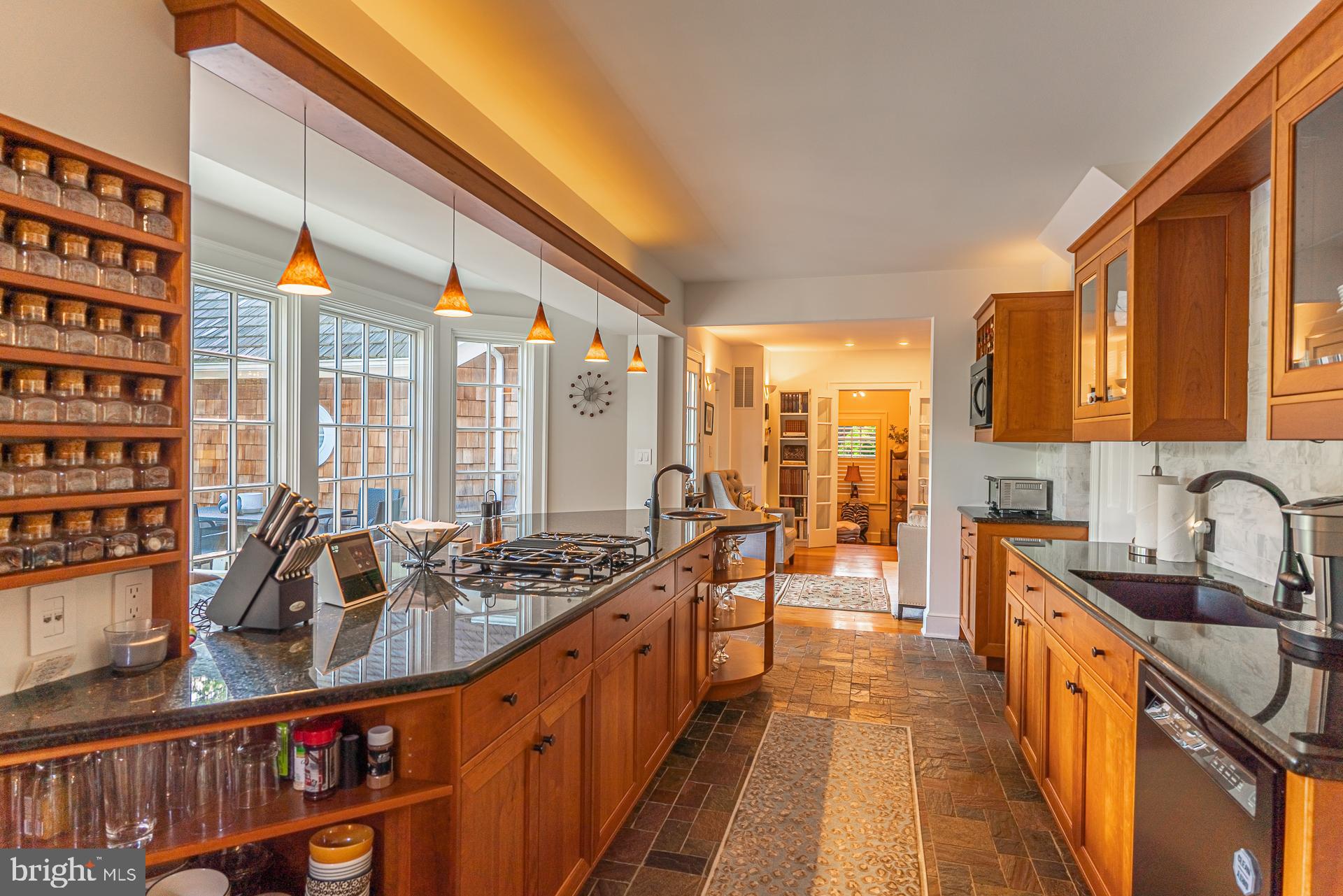 BROADMONT - Residential Lease