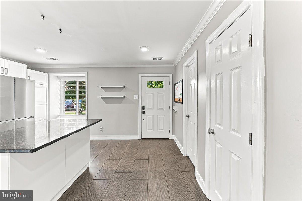 235 TOWYN COURT
