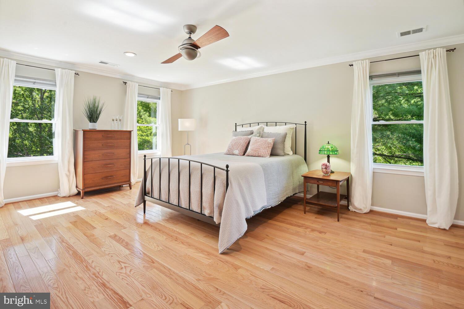 FOX HILLS - Residential