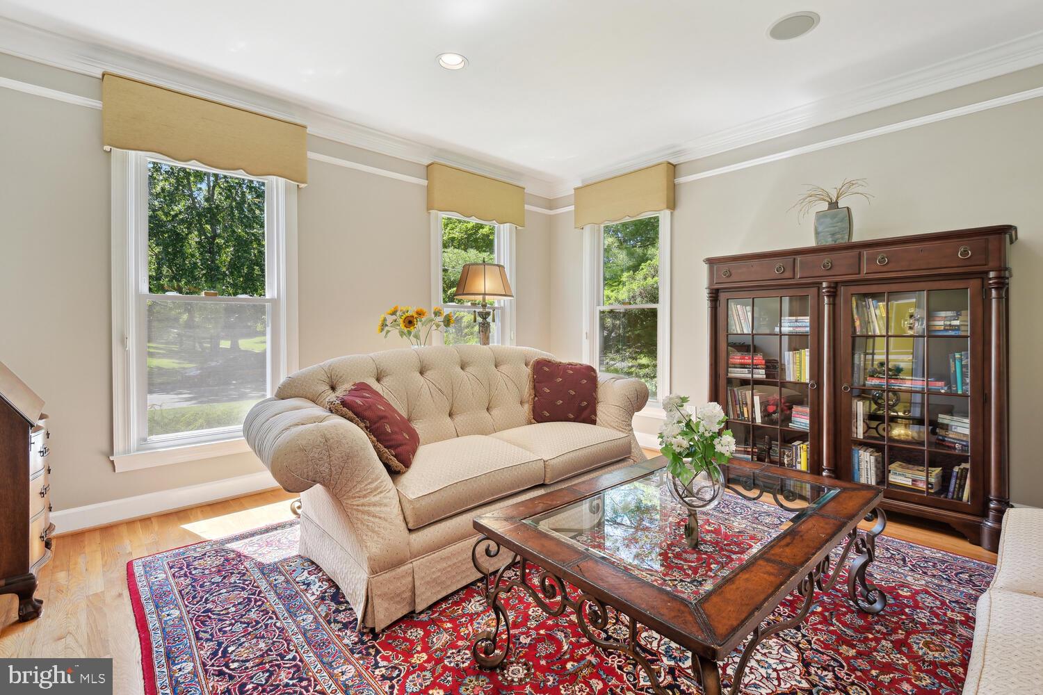 FOX HILLS - Residential