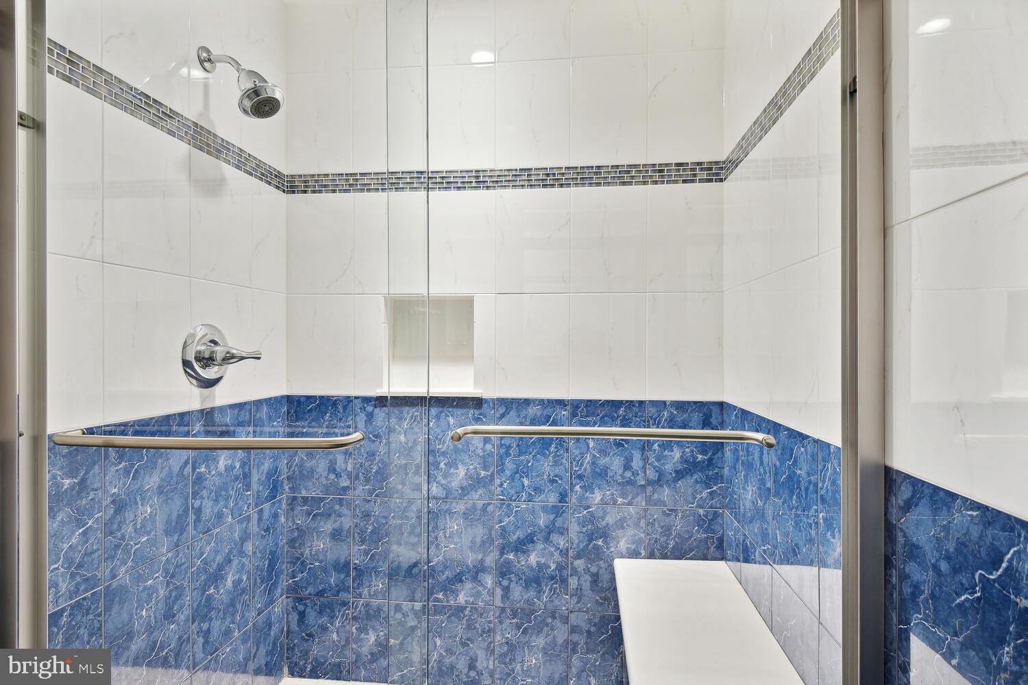 FOX HILLS - Residential