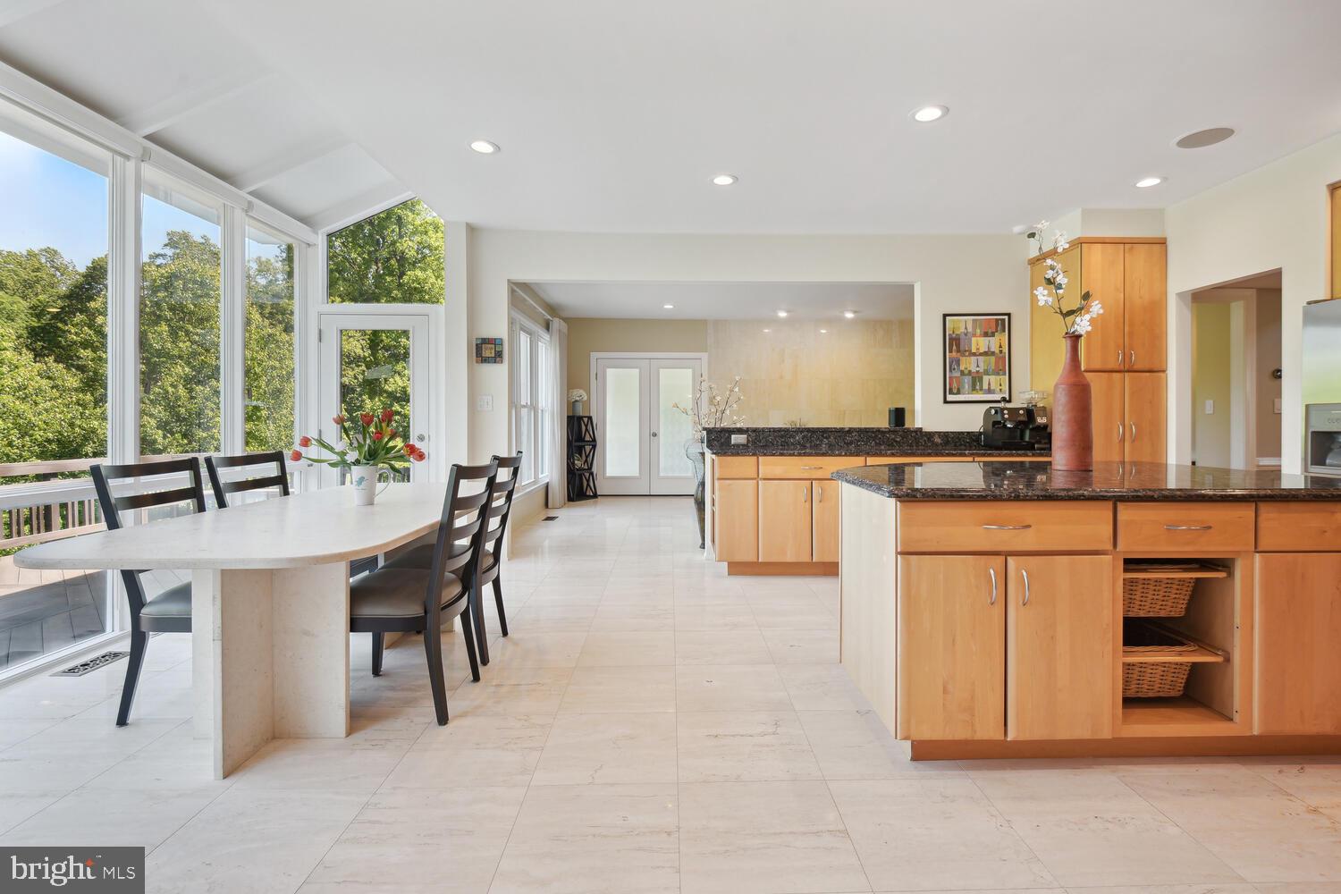 FOX HILLS - Residential