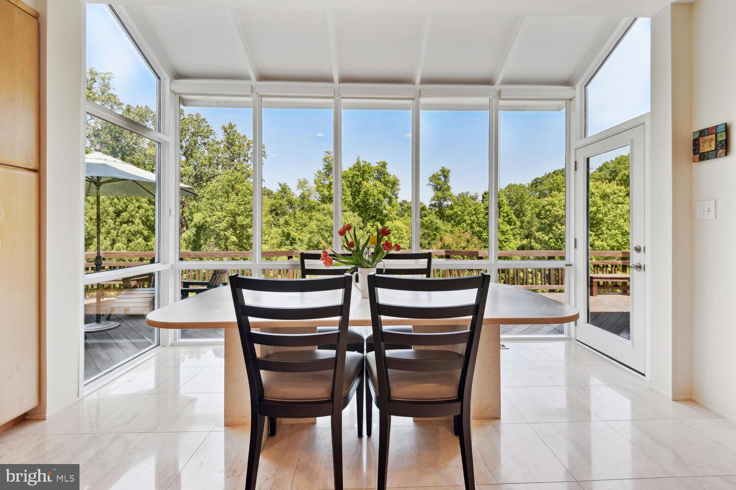 FOX HILLS - Residential