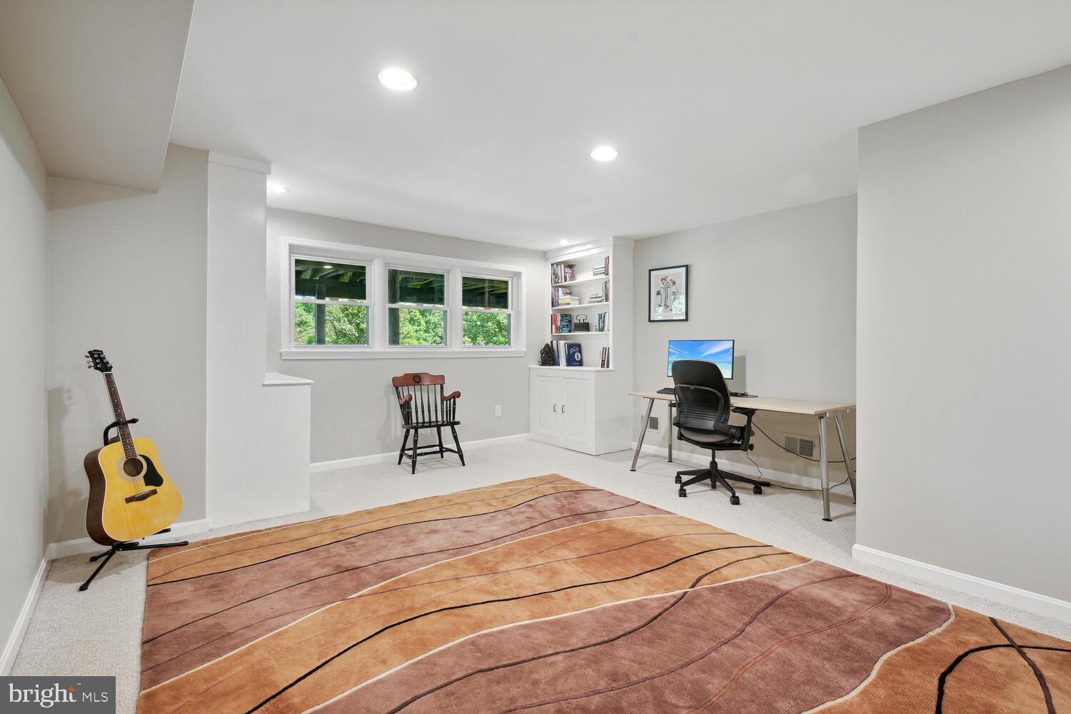 FOX HILLS - Residential