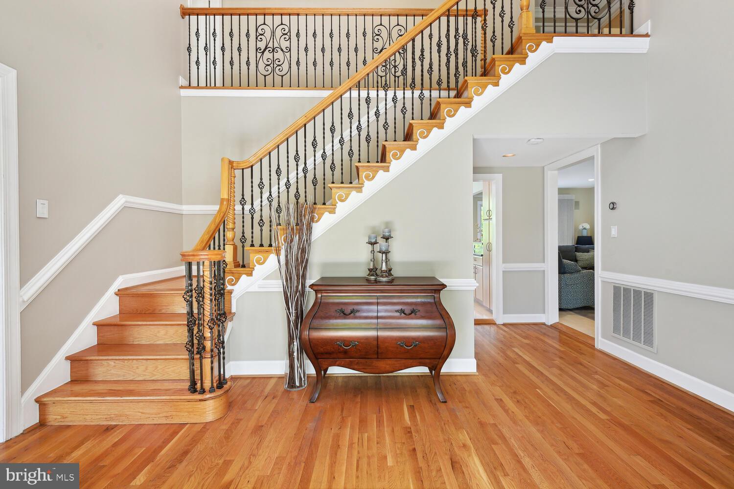 FOX HILLS - Residential