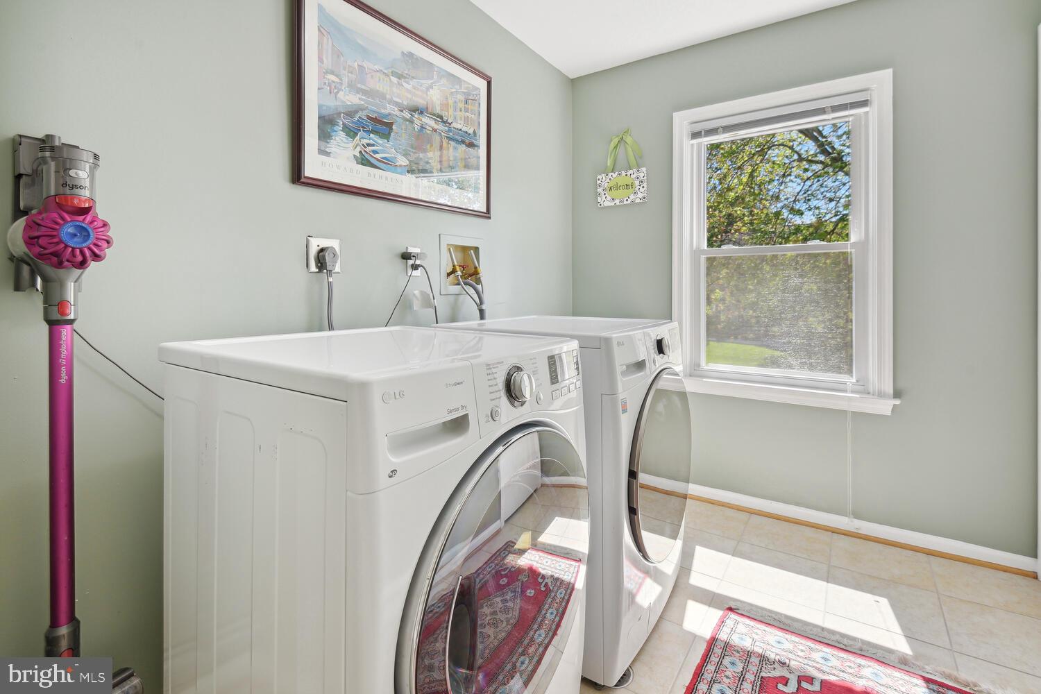 FOX HILLS - Residential