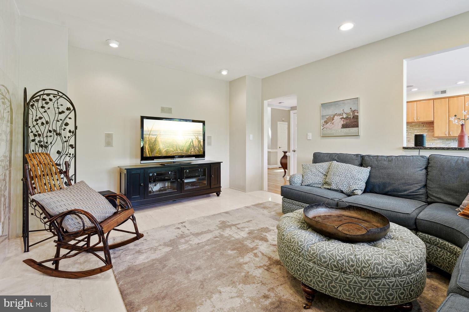 FOX HILLS - Residential