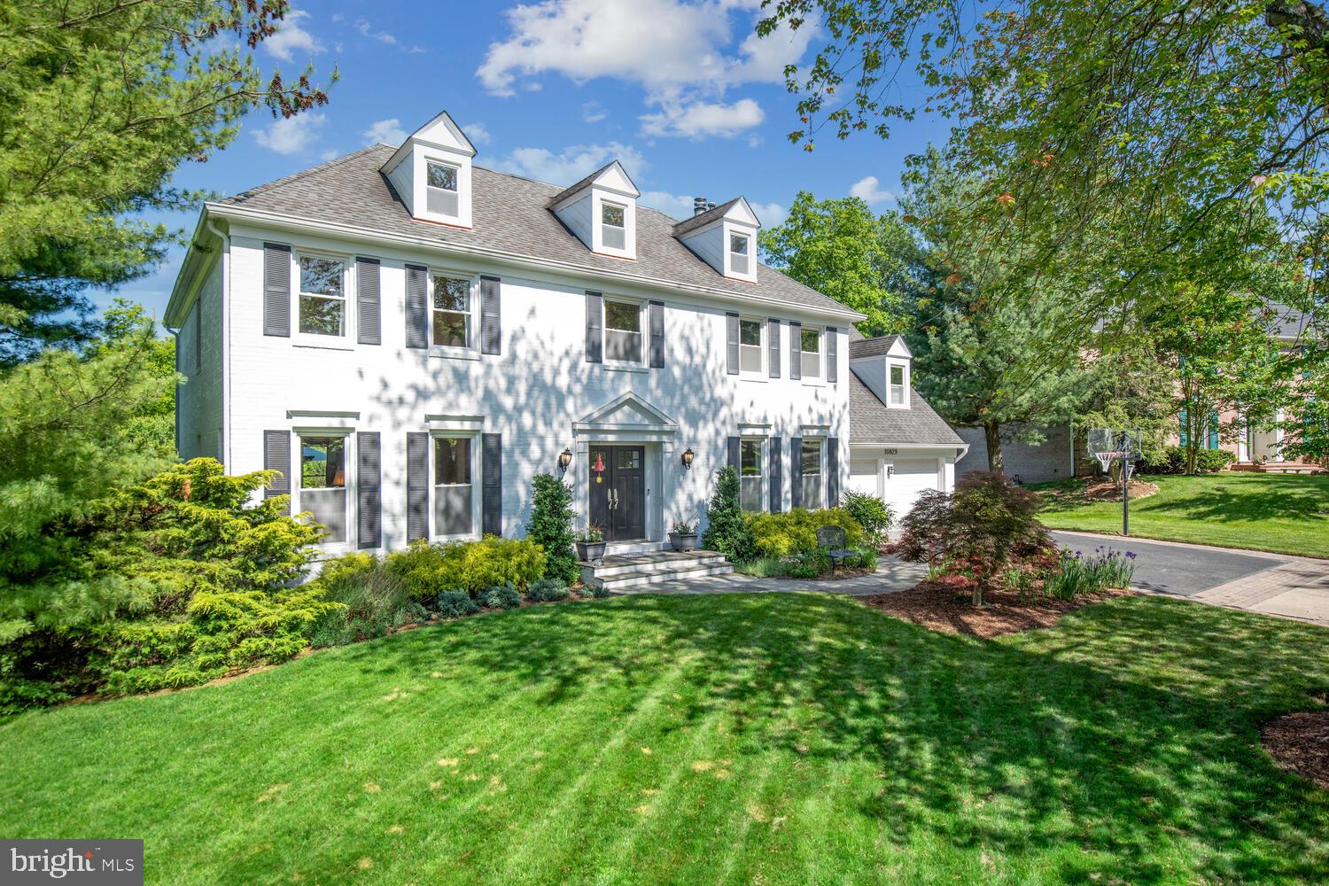 FOX HILLS - Residential