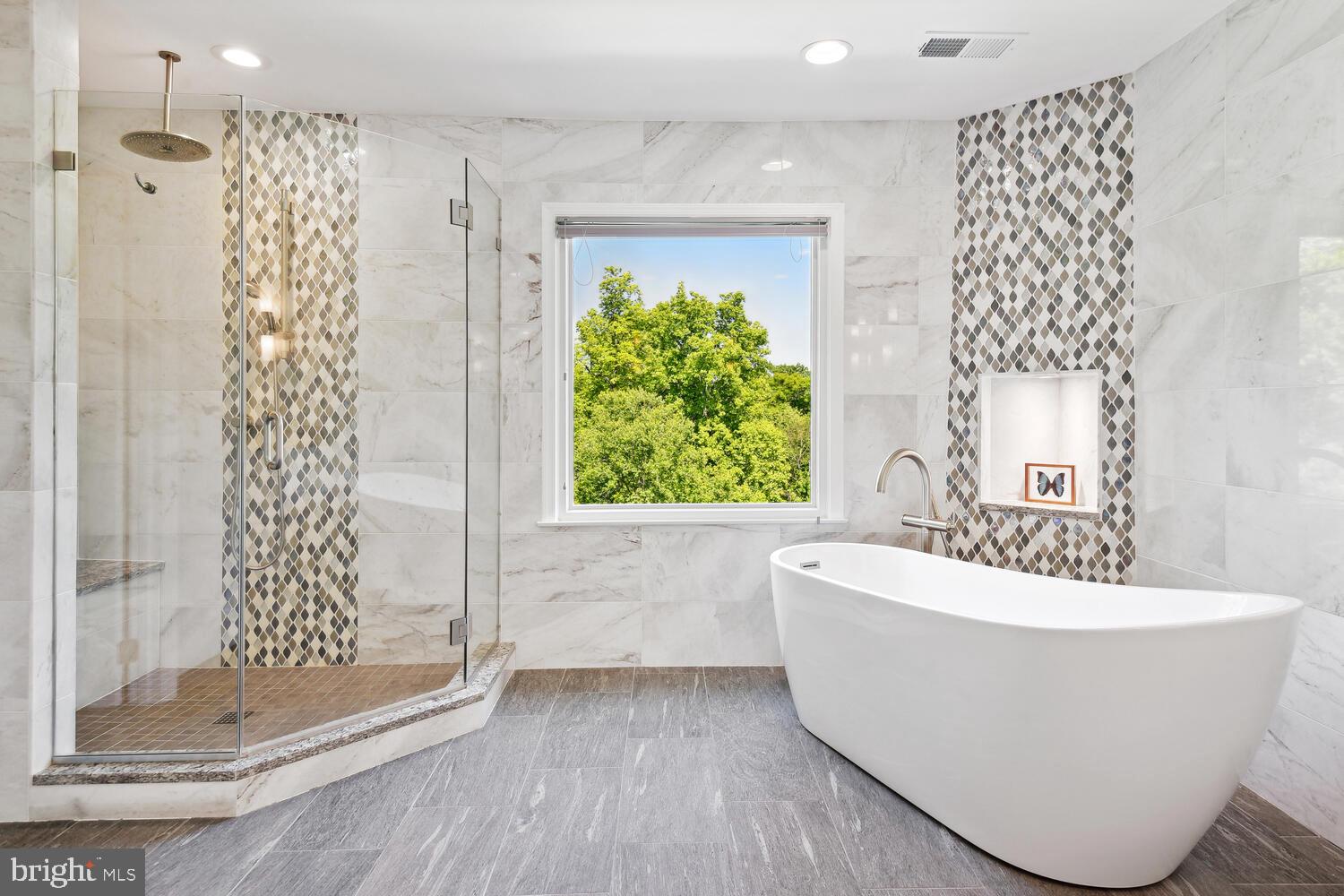 FOX HILLS - Residential