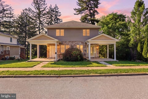 Townhouse For Sale - 323 E Orange Street<br/> ELIZABETHTOWN, PA 17022