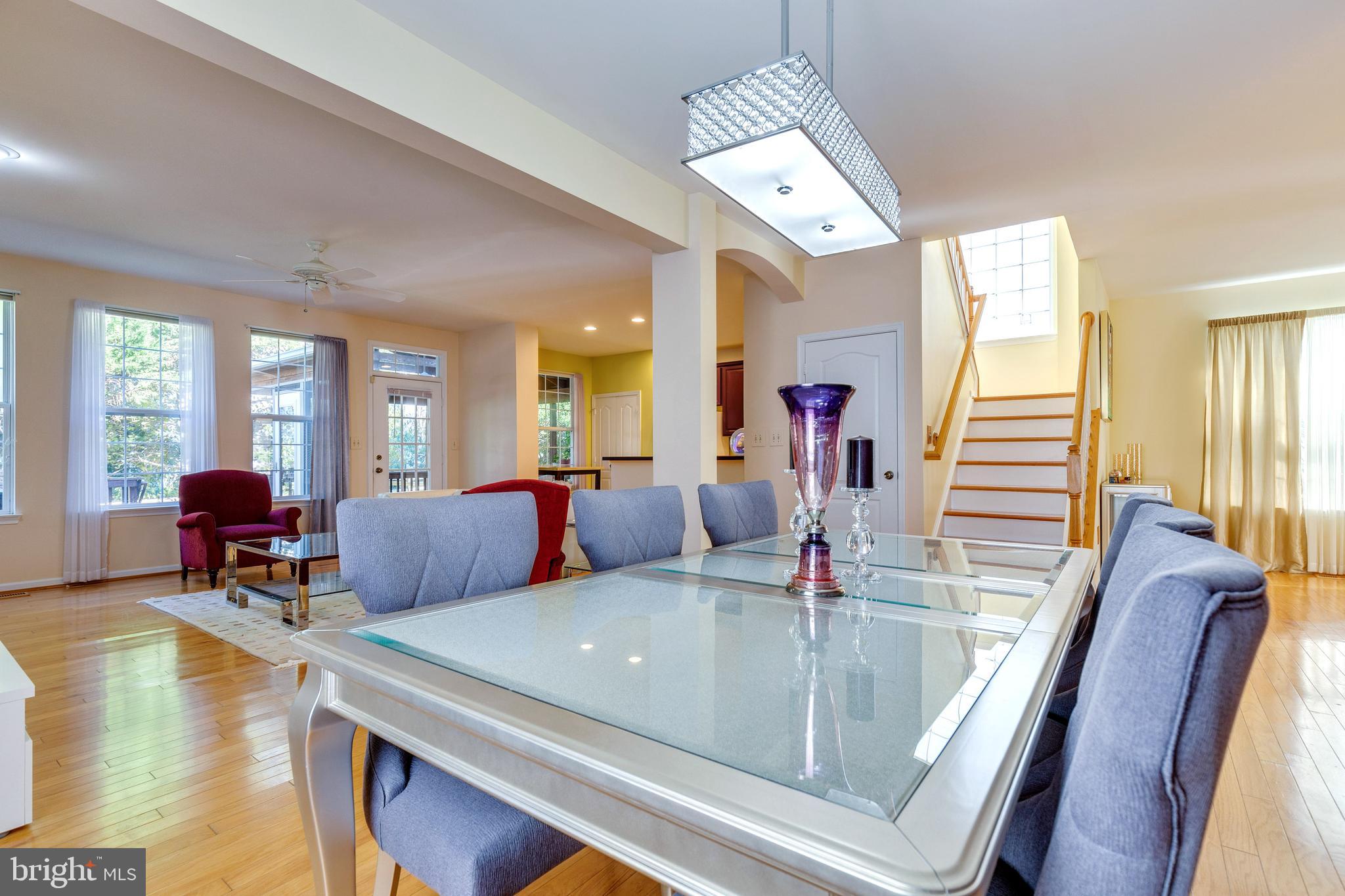 VIRGINIA OAKS - Residential