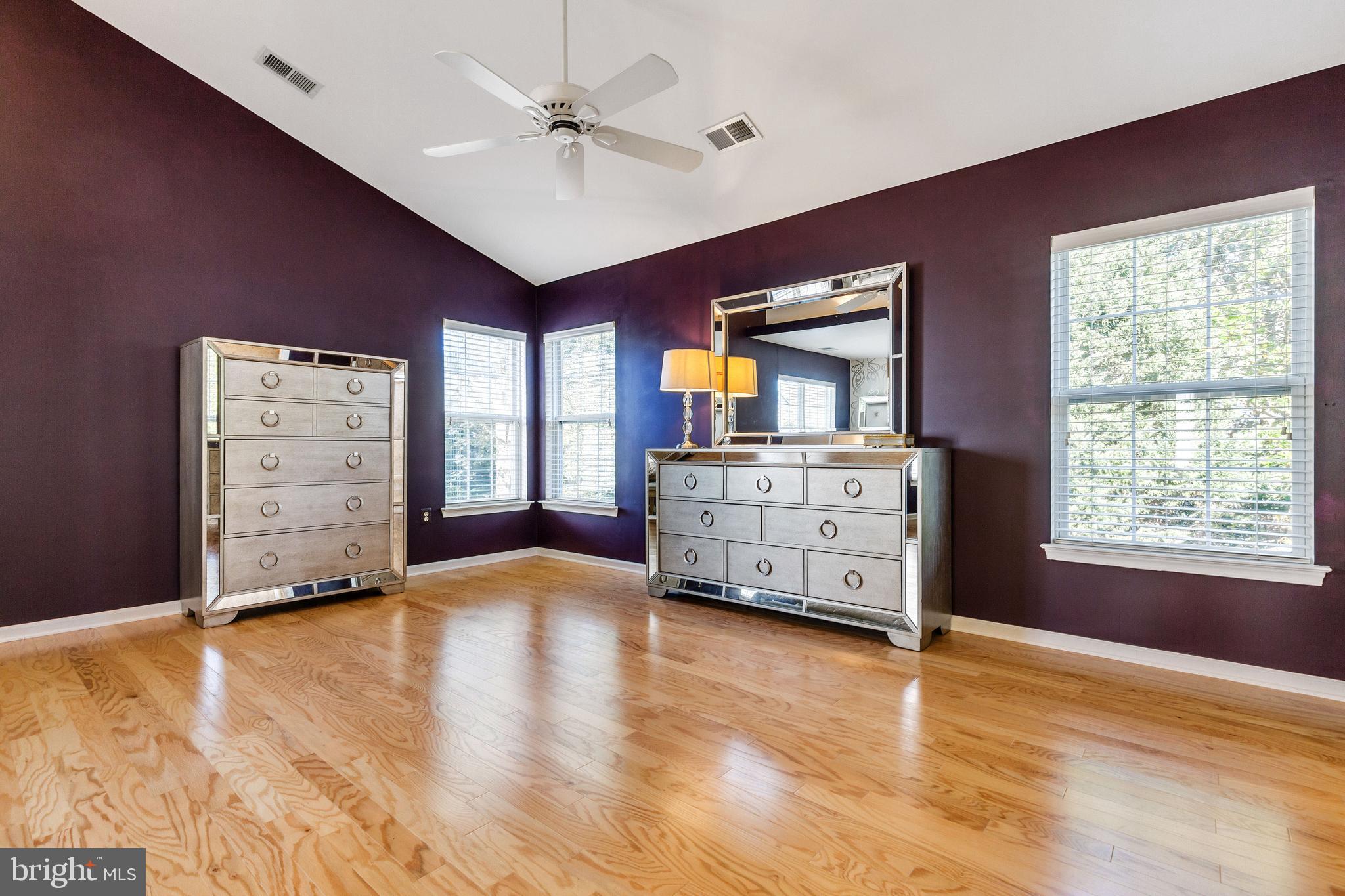 VIRGINIA OAKS - Residential