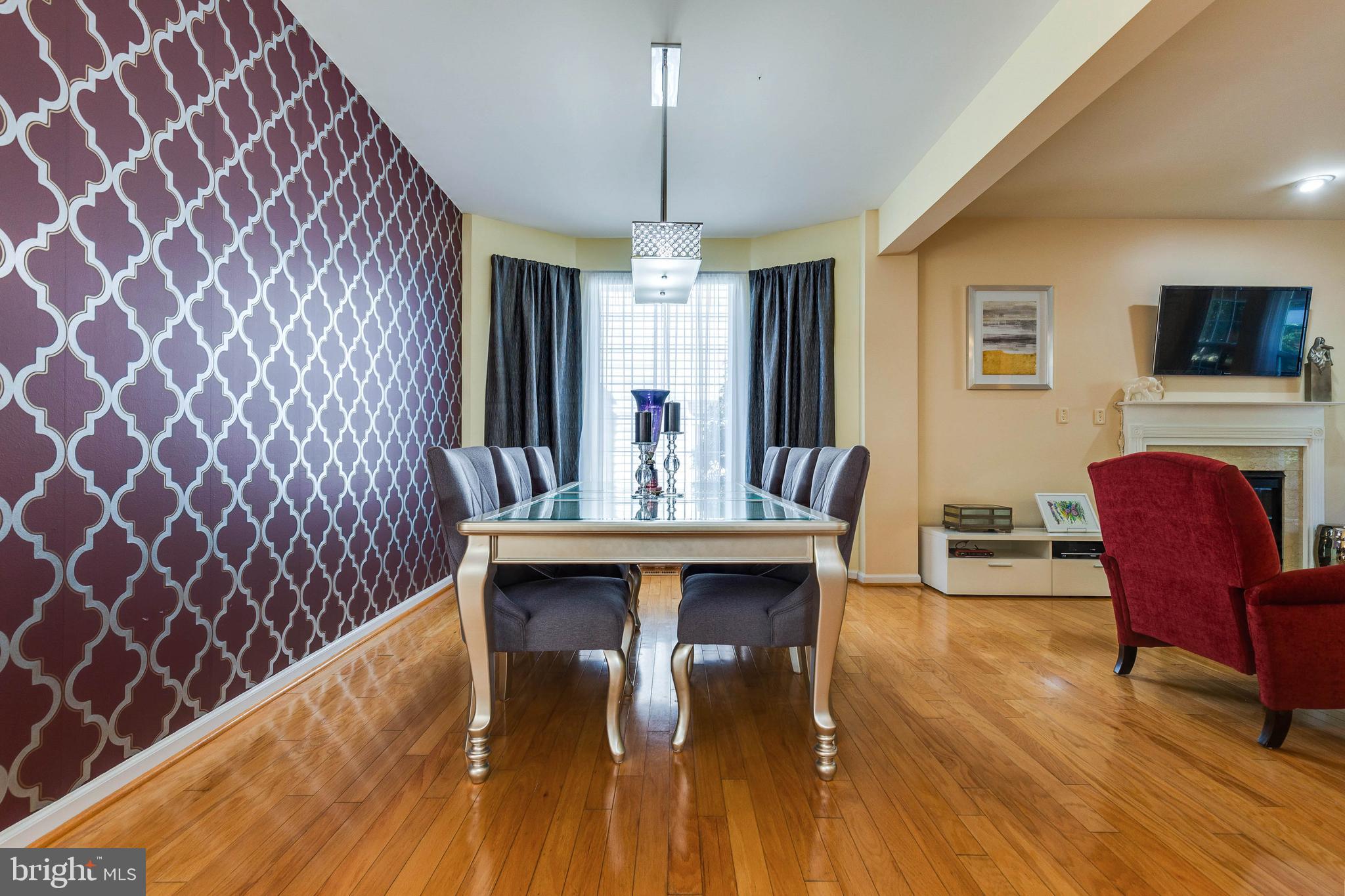 VIRGINIA OAKS - Residential