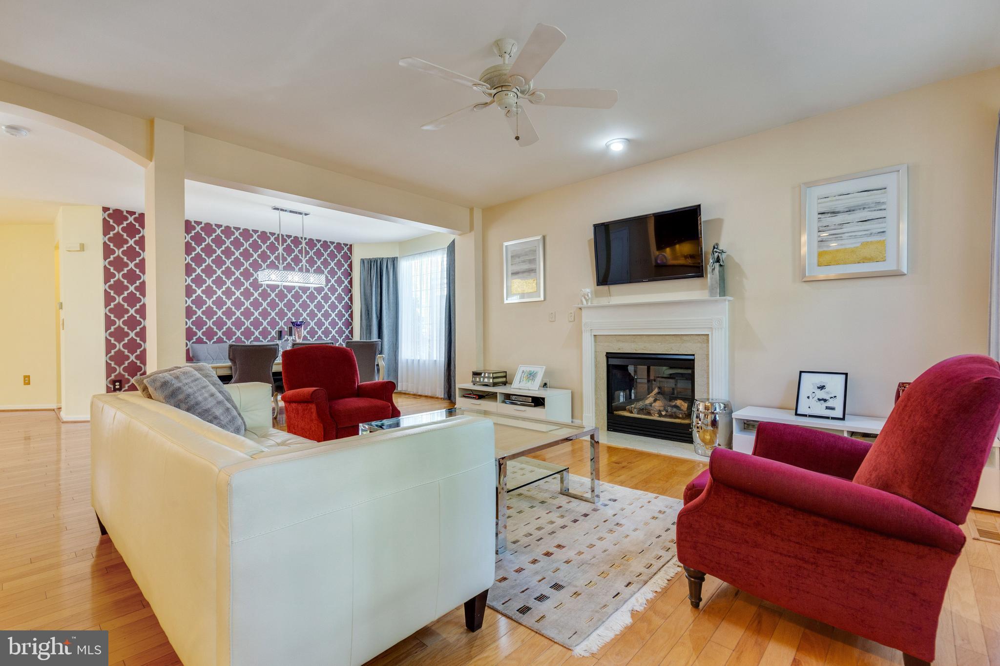 VIRGINIA OAKS - Residential