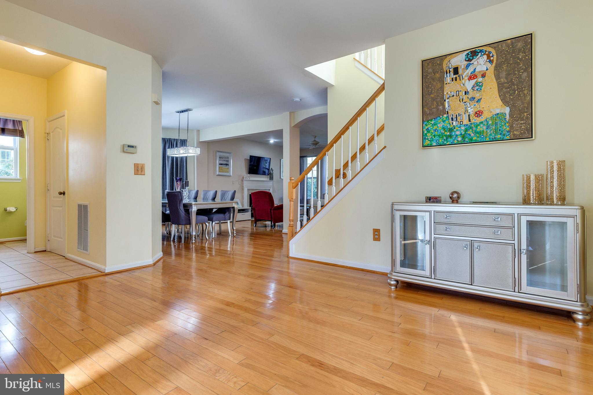 VIRGINIA OAKS - Residential