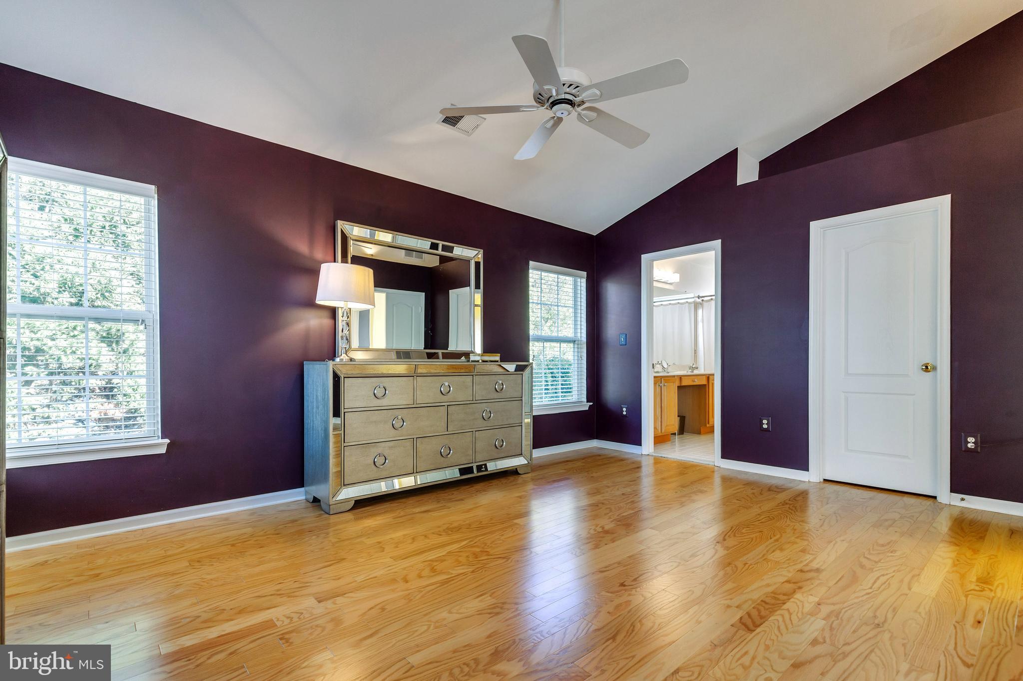 VIRGINIA OAKS - Residential