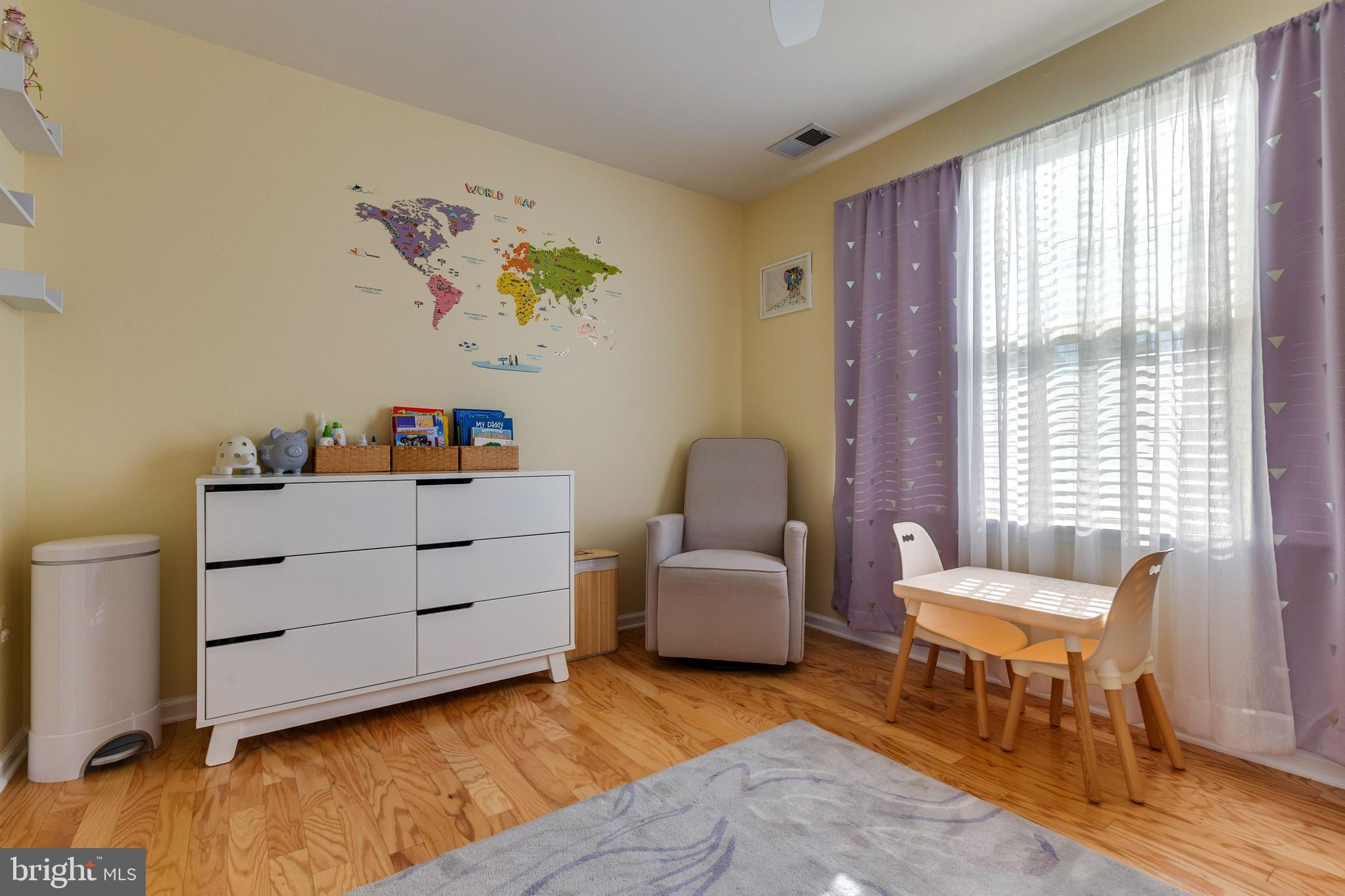 VIRGINIA OAKS - Residential