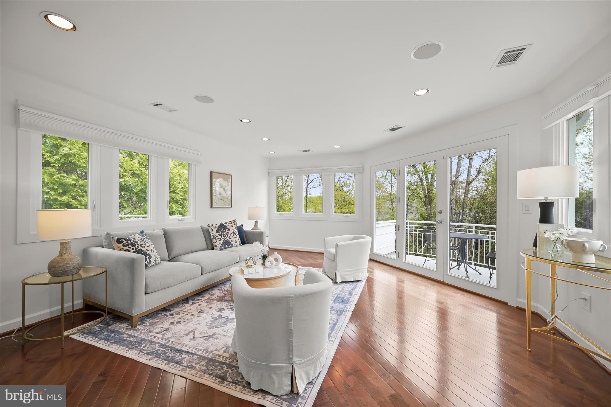 AVENEL - Residential