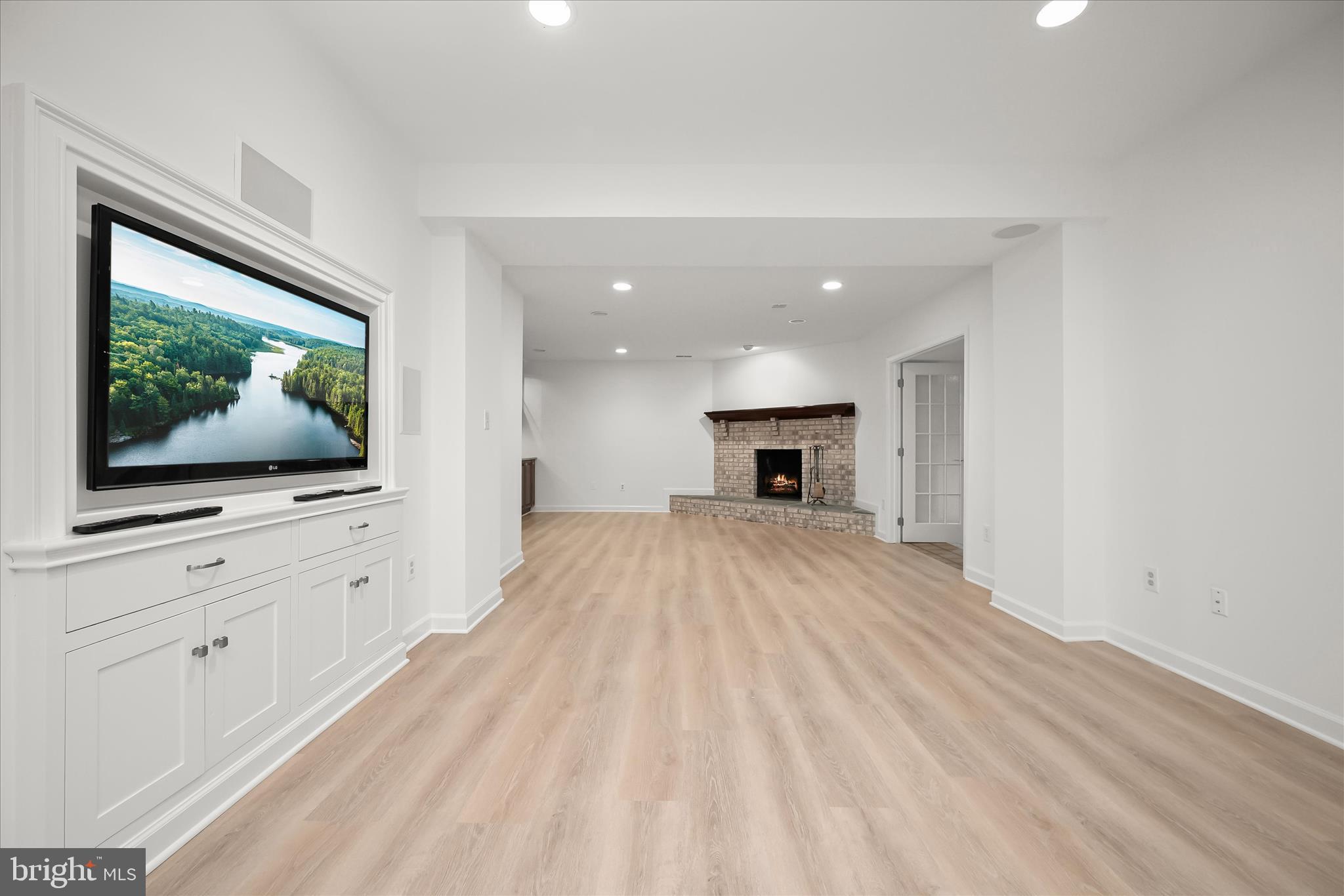 AVENEL - Residential