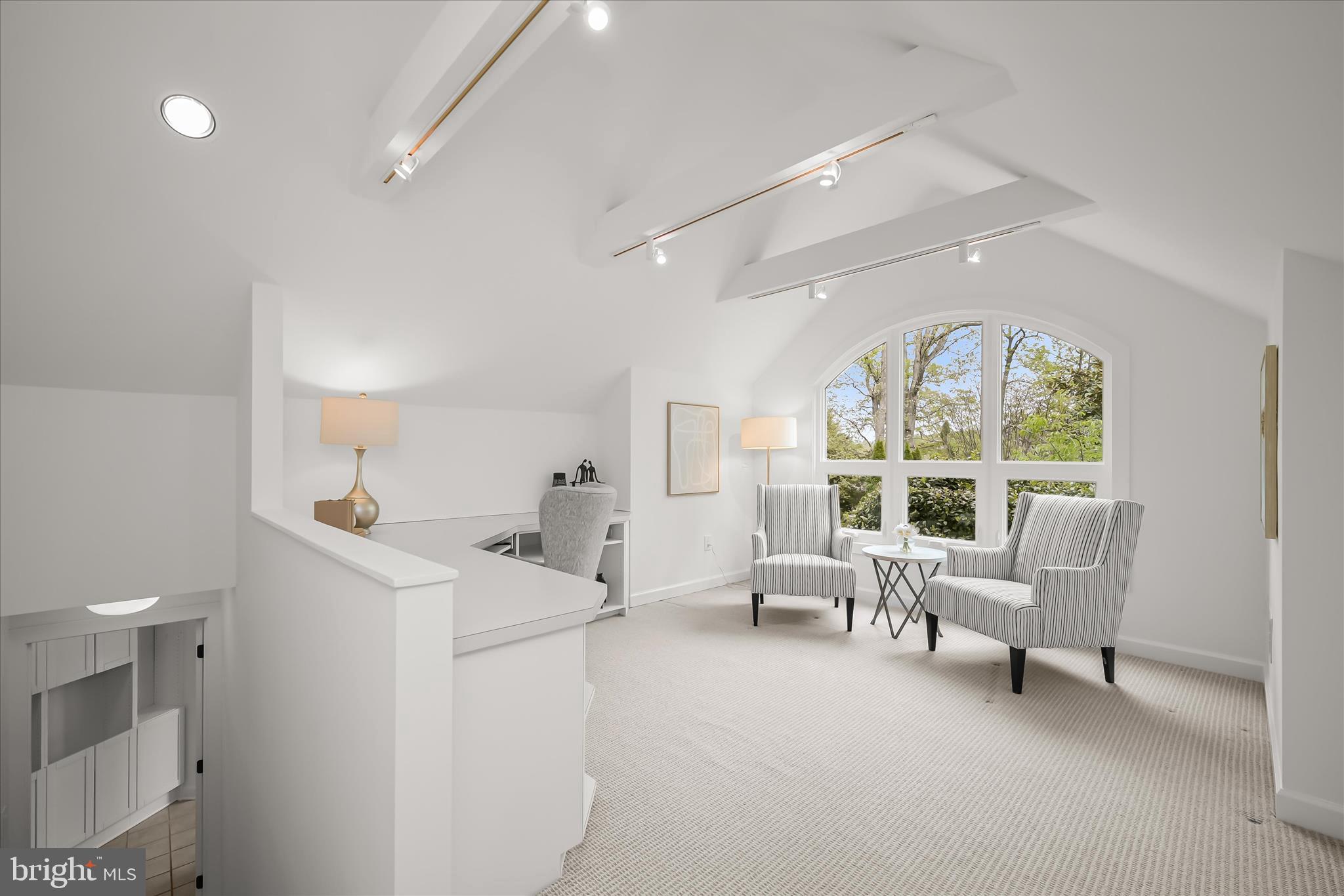 AVENEL - Residential