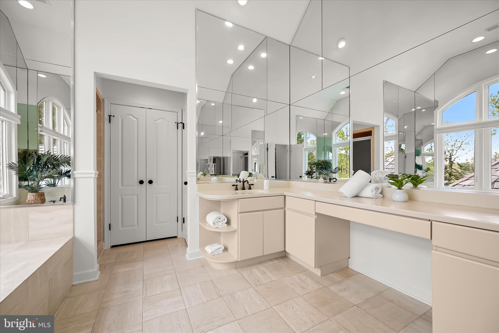 AVENEL - Residential