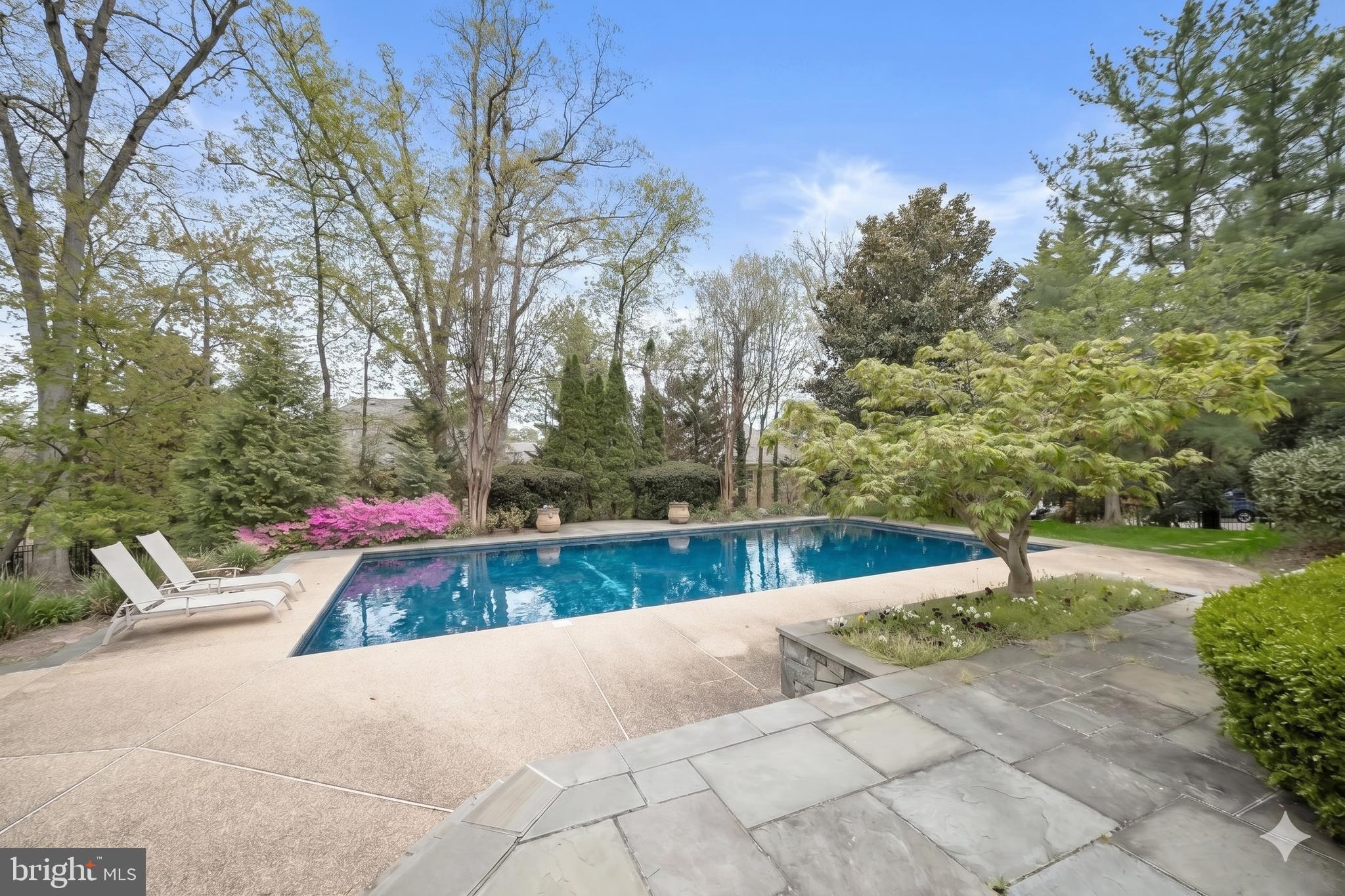 AVENEL - Residential