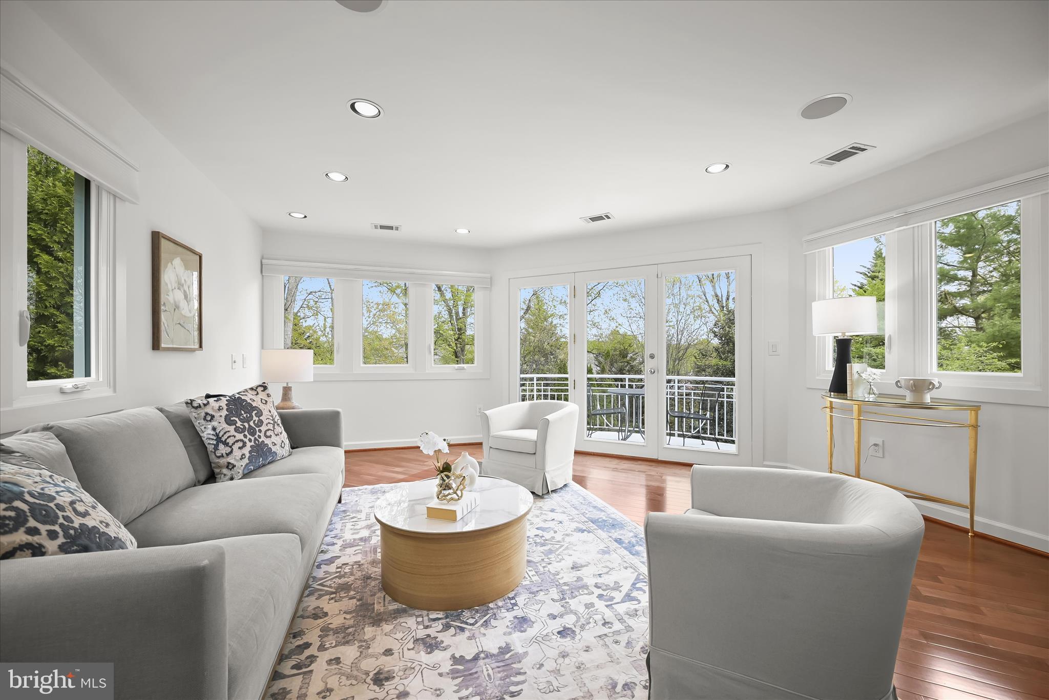 AVENEL - Residential